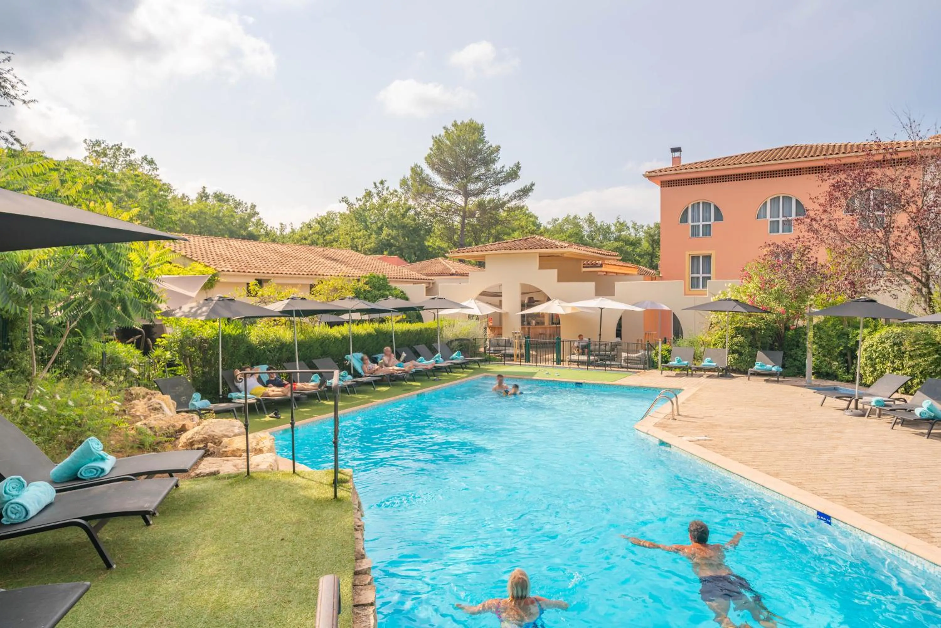 Pool view in Mercure Antibes Sophia Antipolis
