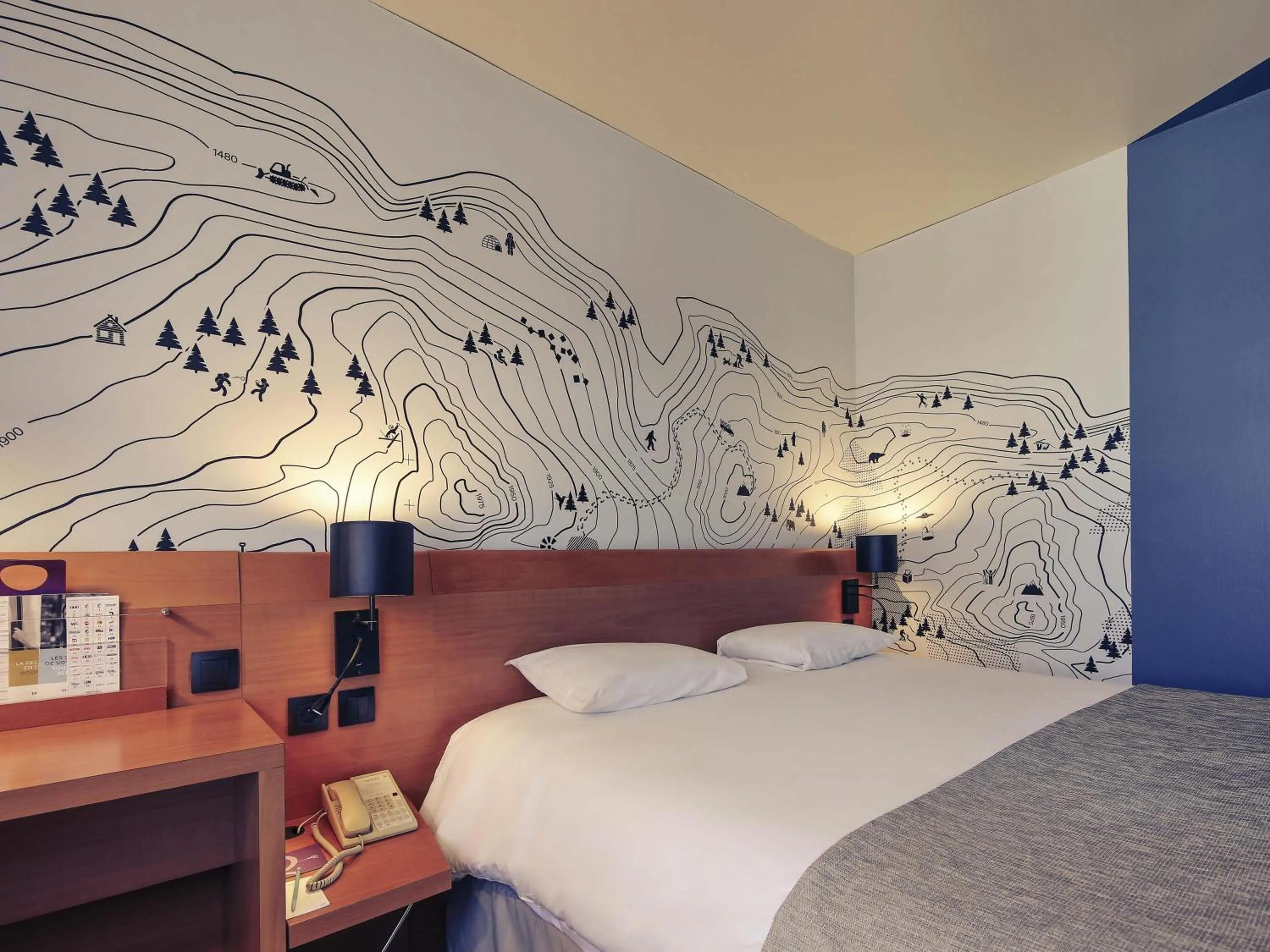 Bedroom, Bed in Mercure Grenoble Centre Alpotel