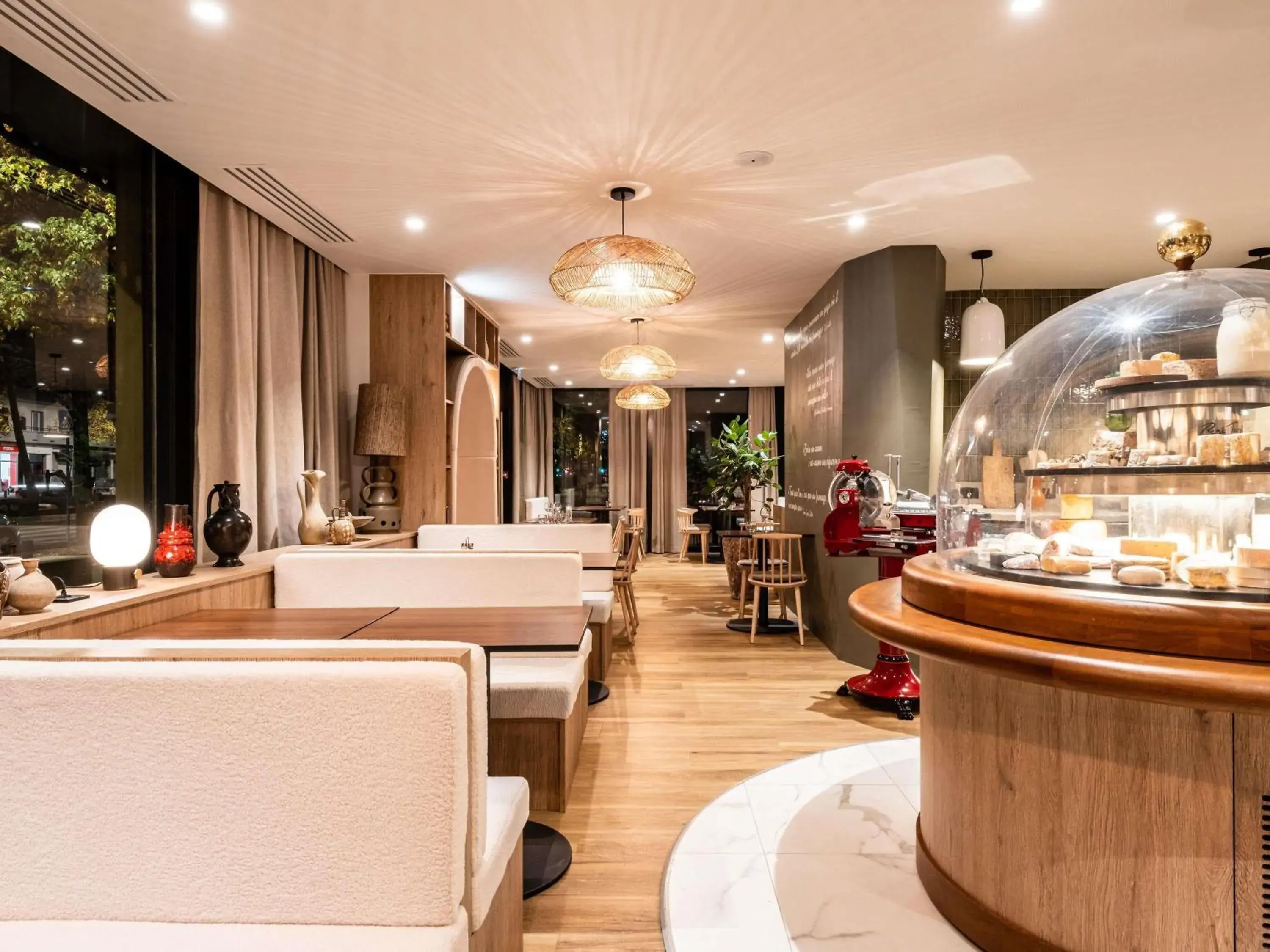 Restaurant/places to eat in Mercure Grenoble Centre Alpotel Restaurant/places to eat in Mercure Grenoble Centre Alpotel