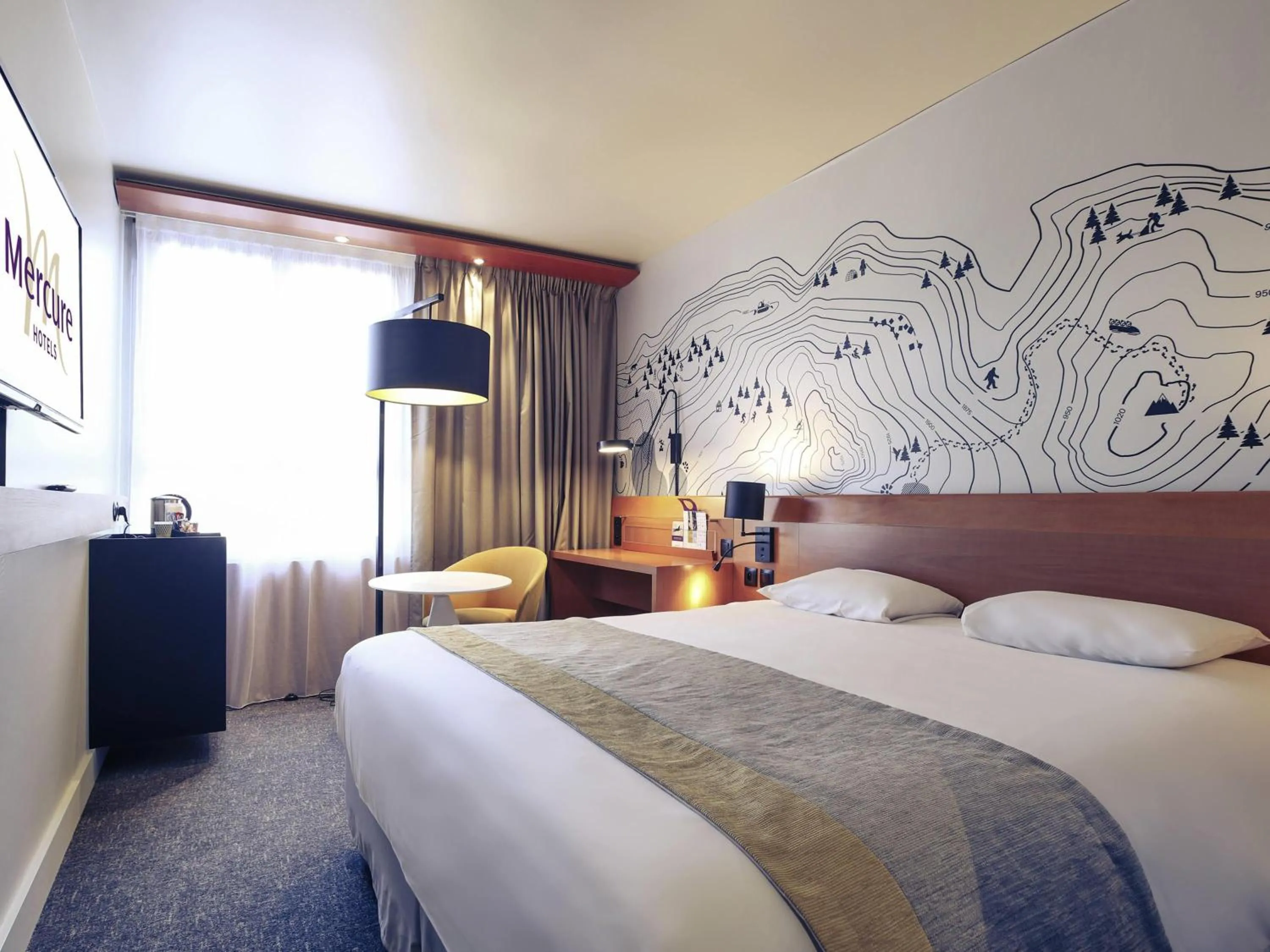 Bedroom, Bed in Mercure Grenoble Centre Alpotel