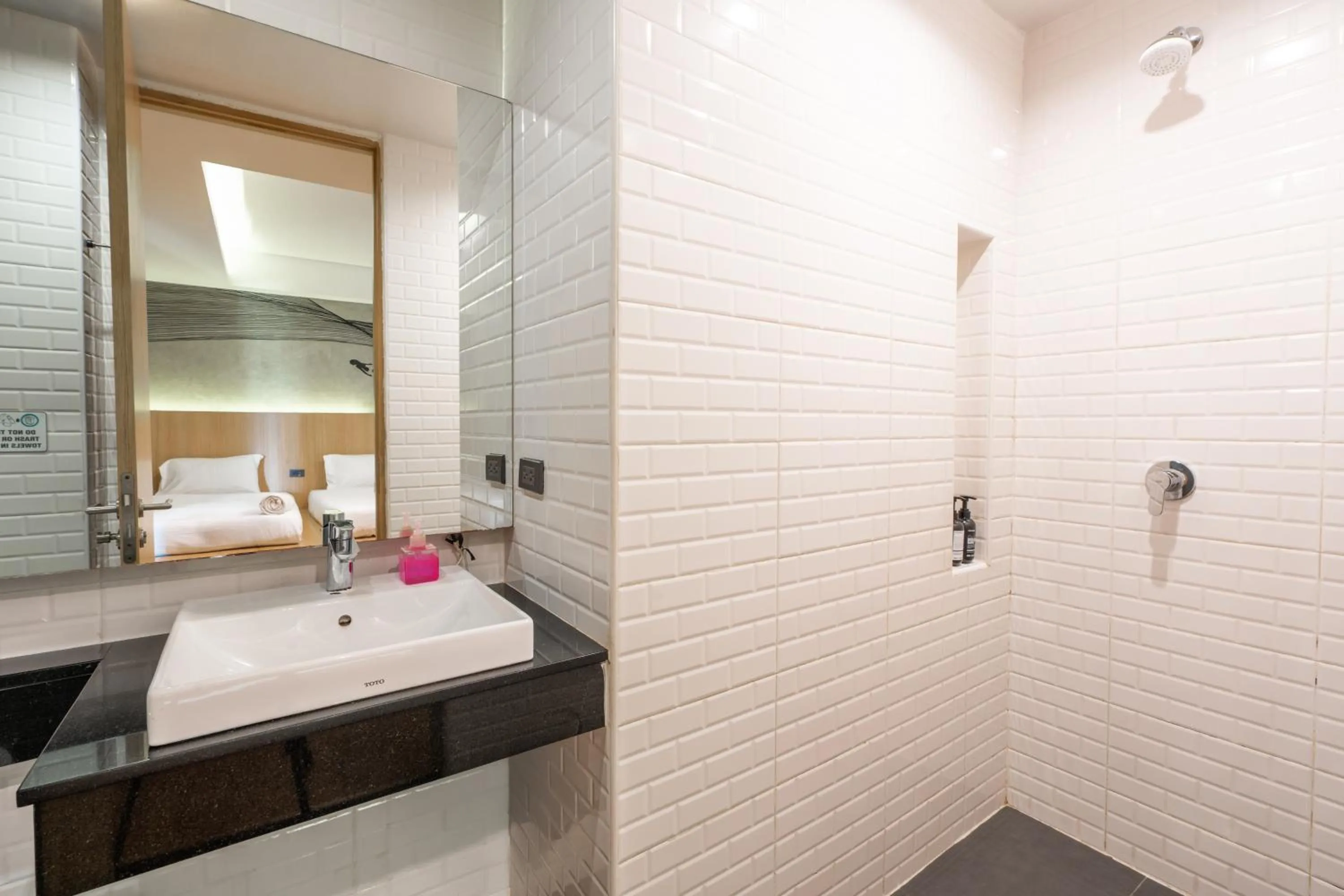 Shower in Patong Poshtel