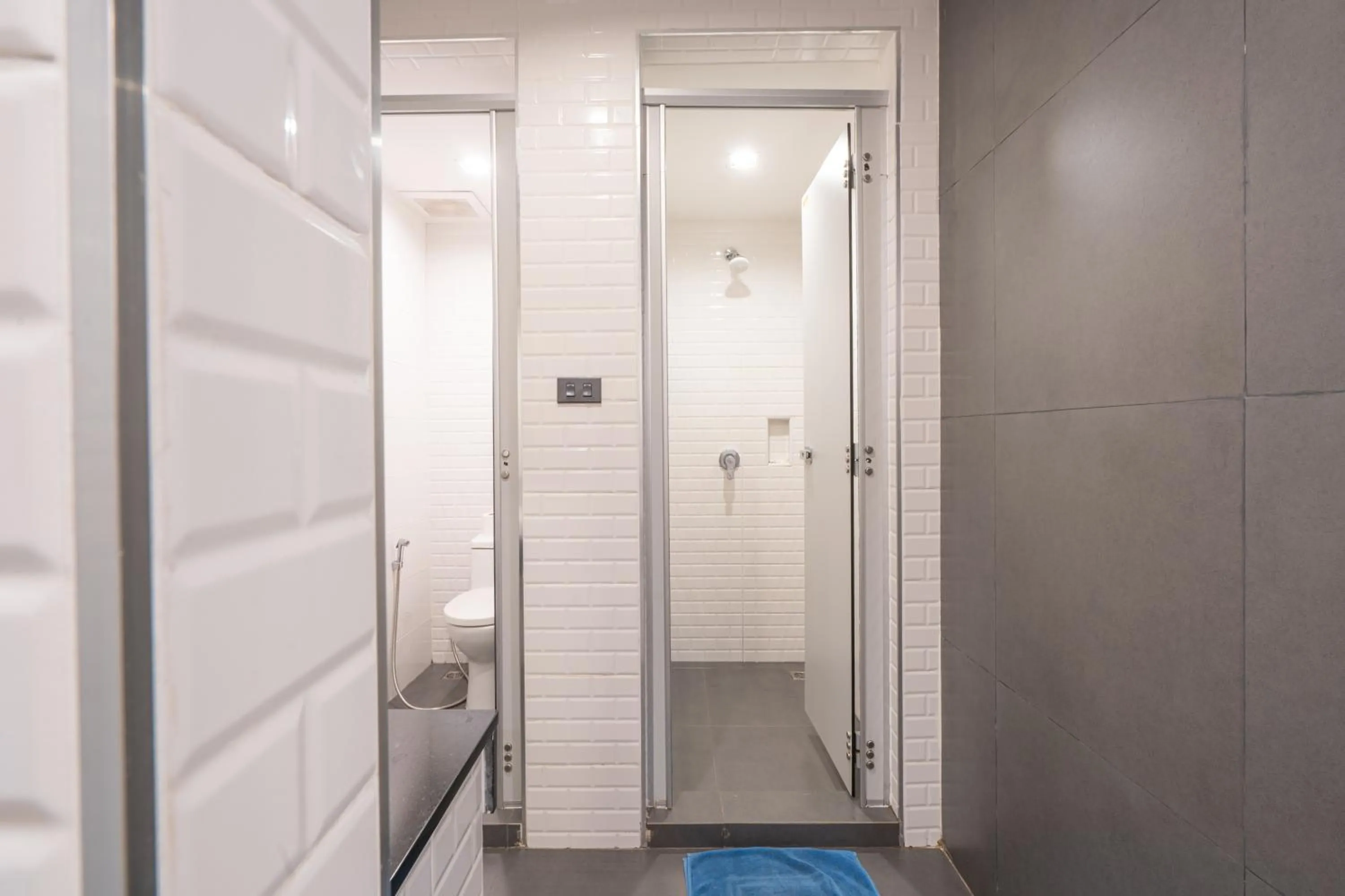 Toilet in Patong Poshtel