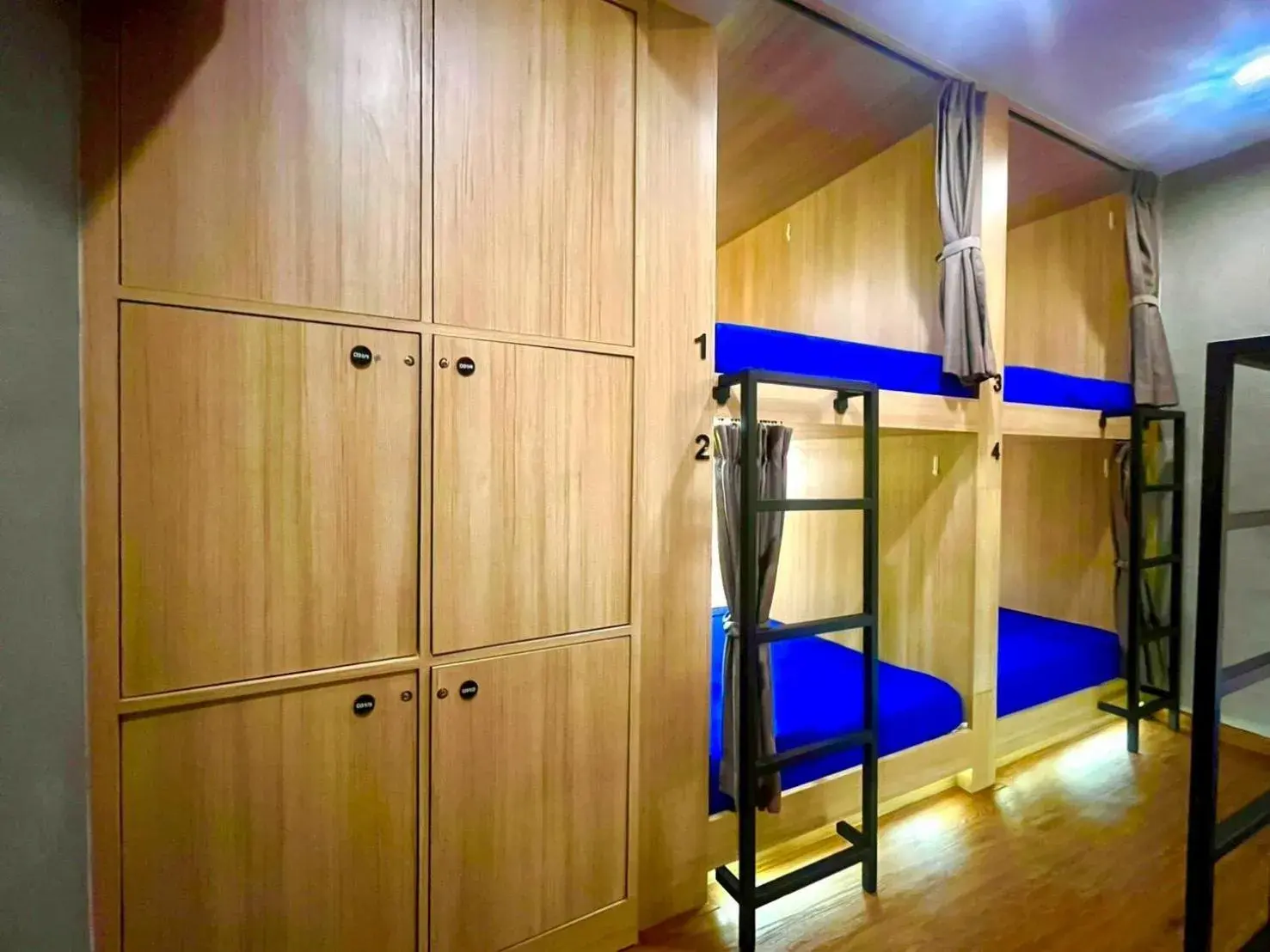 Photo of the whole room, Bed in Patong Poshtel Photo of the whole room, Bed in Patong Poshtel