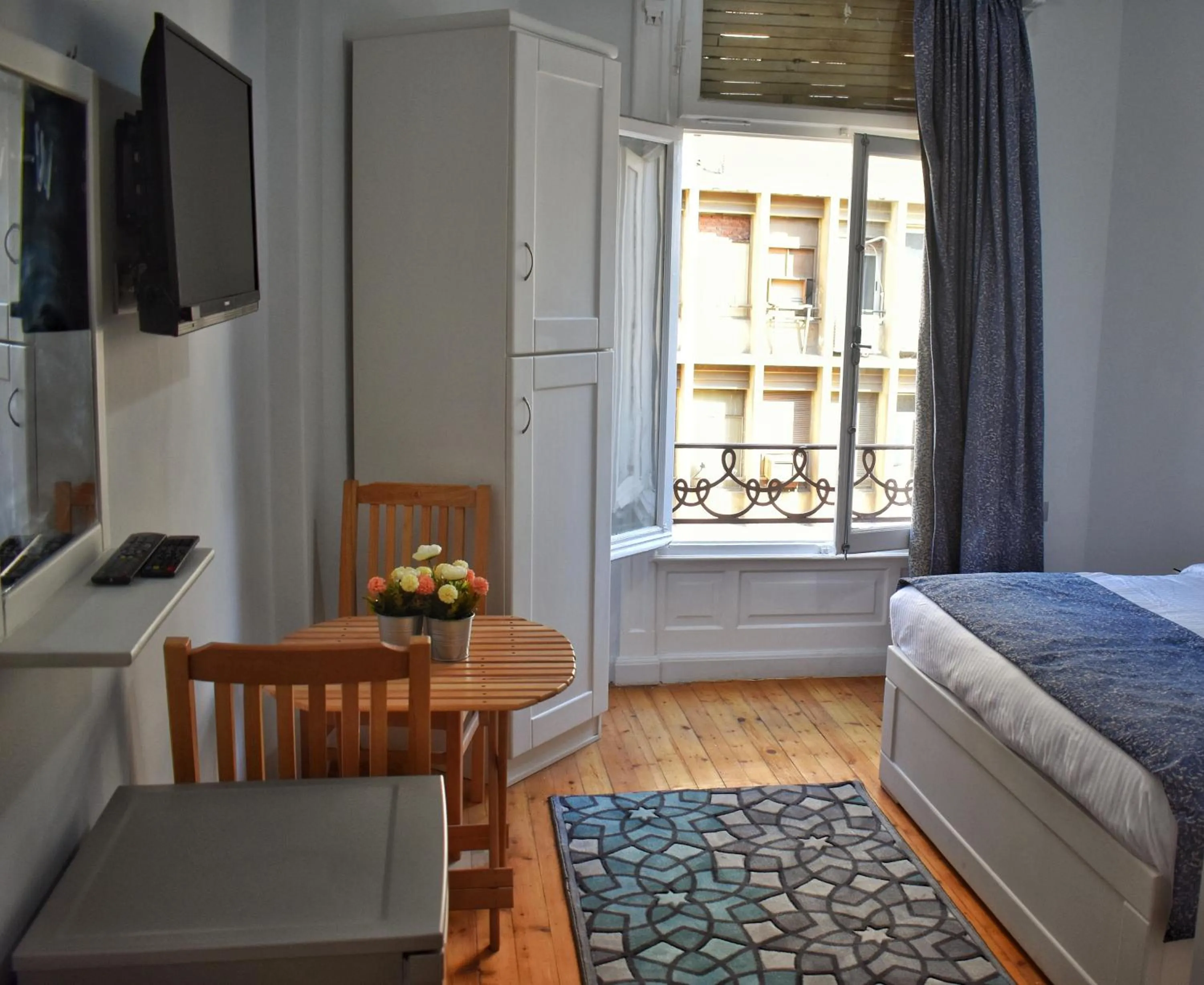 Bed in columbia downtown cairo