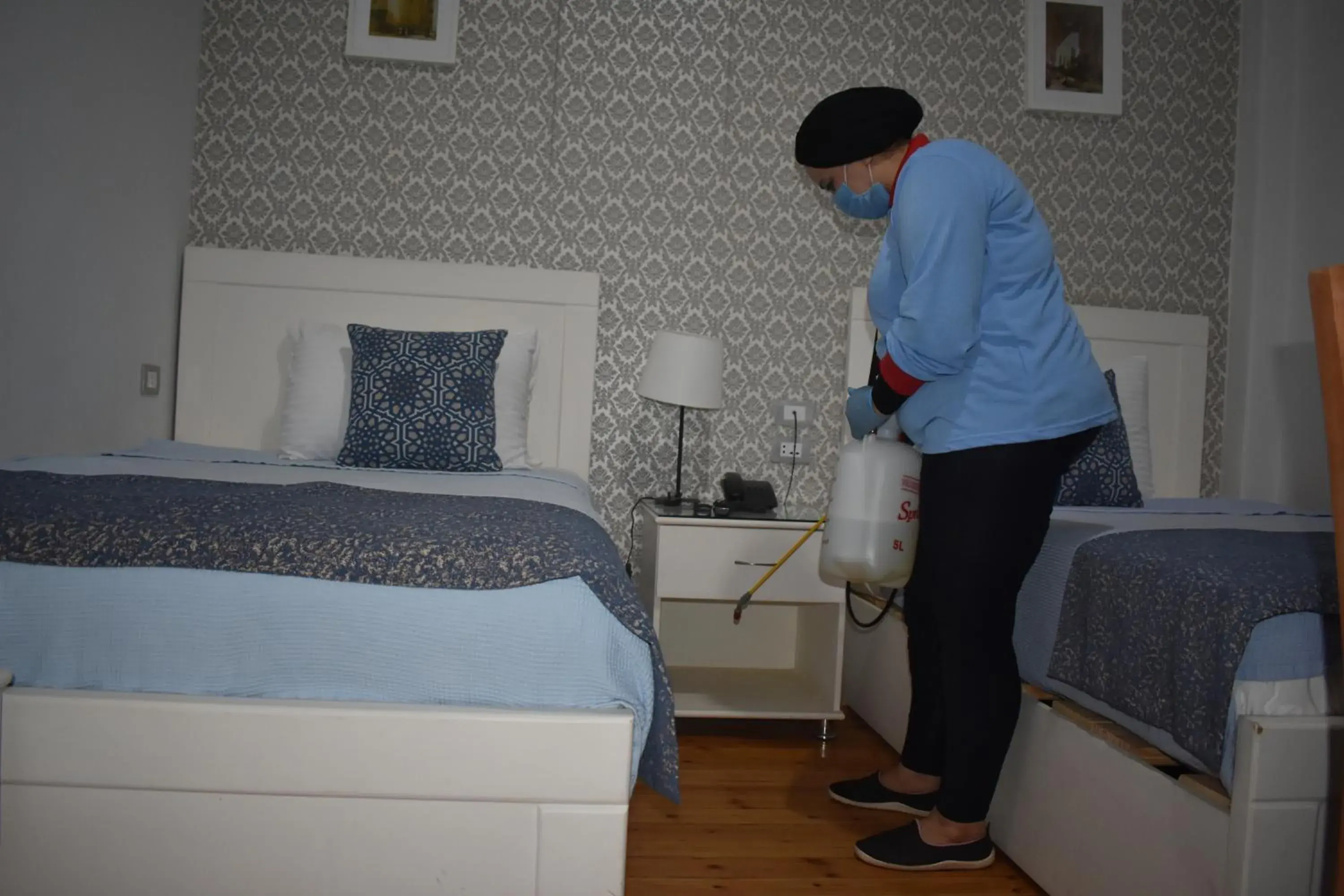 Basic Triple Room in columbia downtown cairo Basic Triple Room in columbia downtown cairo