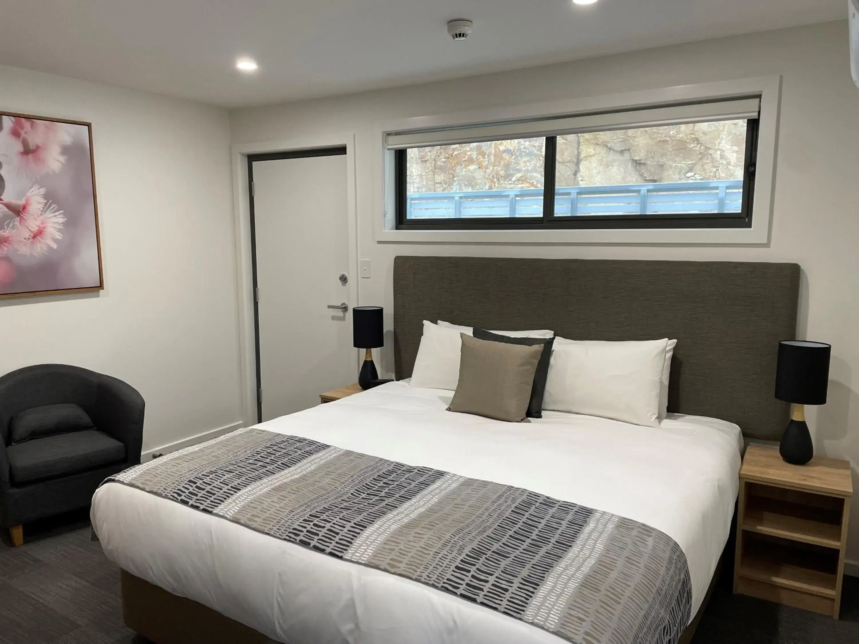 Deluxe King Room in Risdon Brook Hotel Deluxe King Room in Risdon Brook Hotel