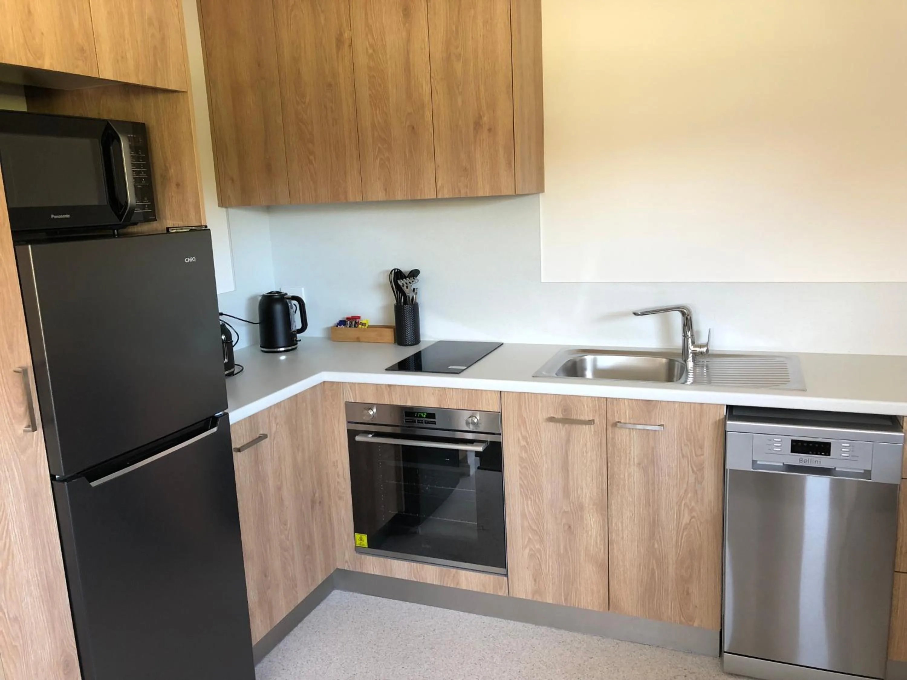 Kitchen or kitchenette in Risdon Brook Hotel