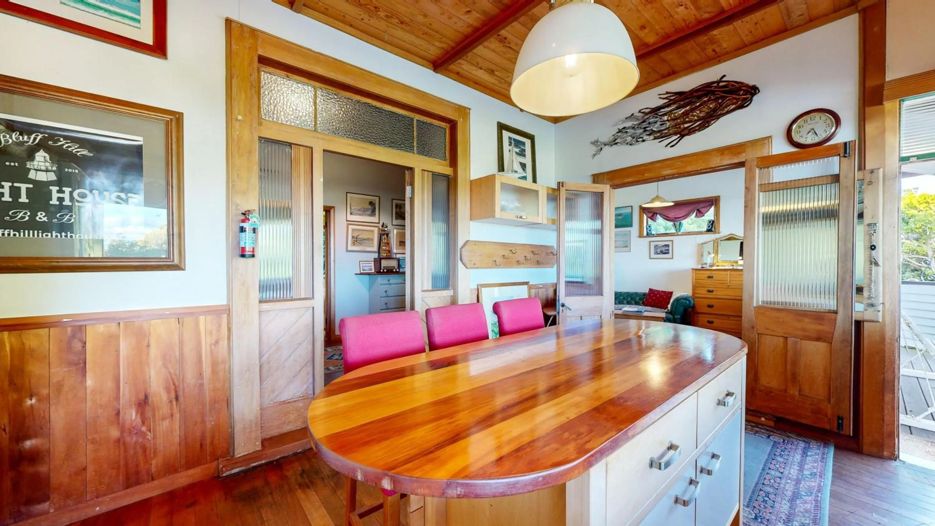 Kitchen or kitchenette in Bluff Hill Lighthouse B&B