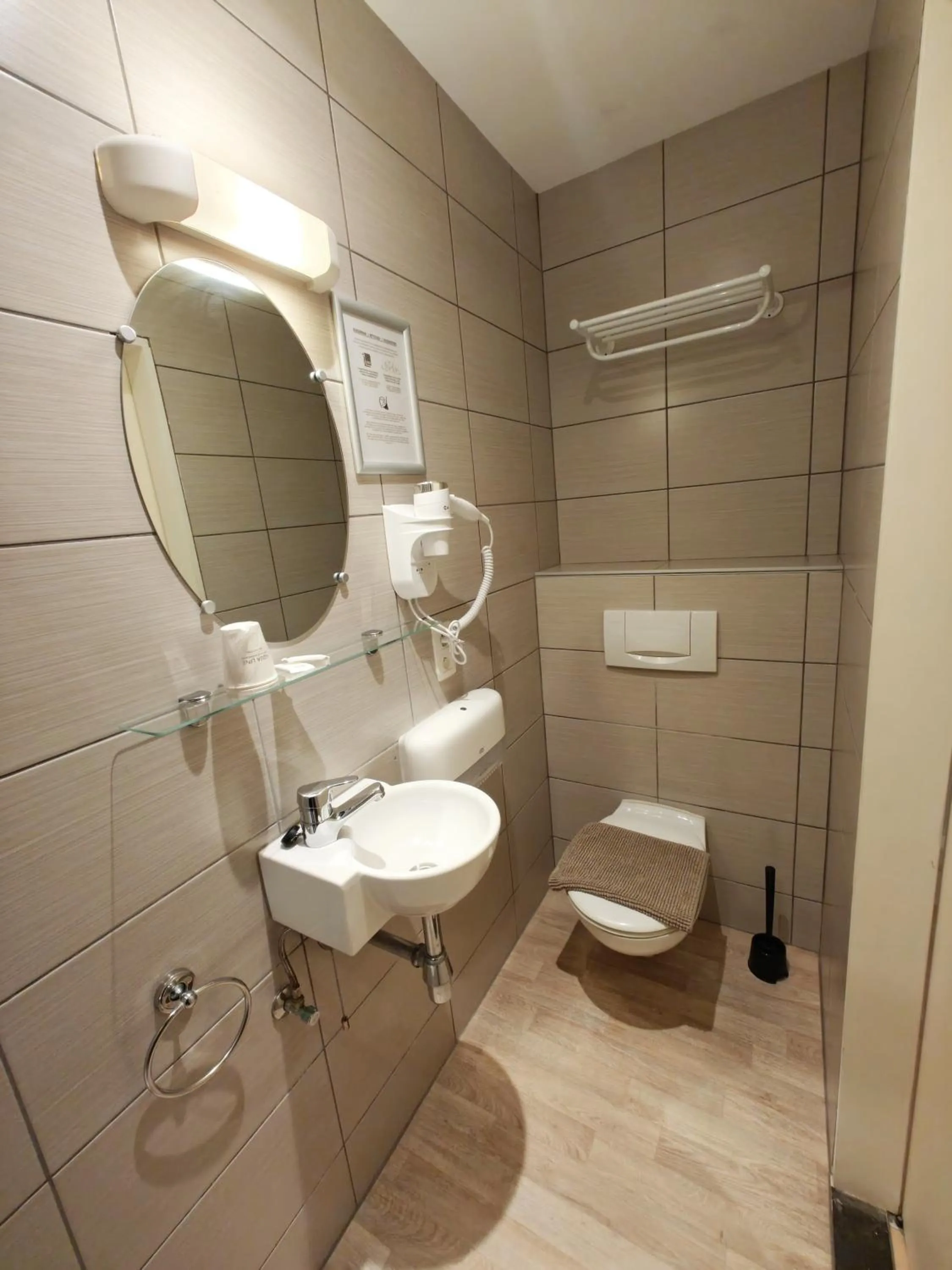 Toilet in Hotel Tropicana