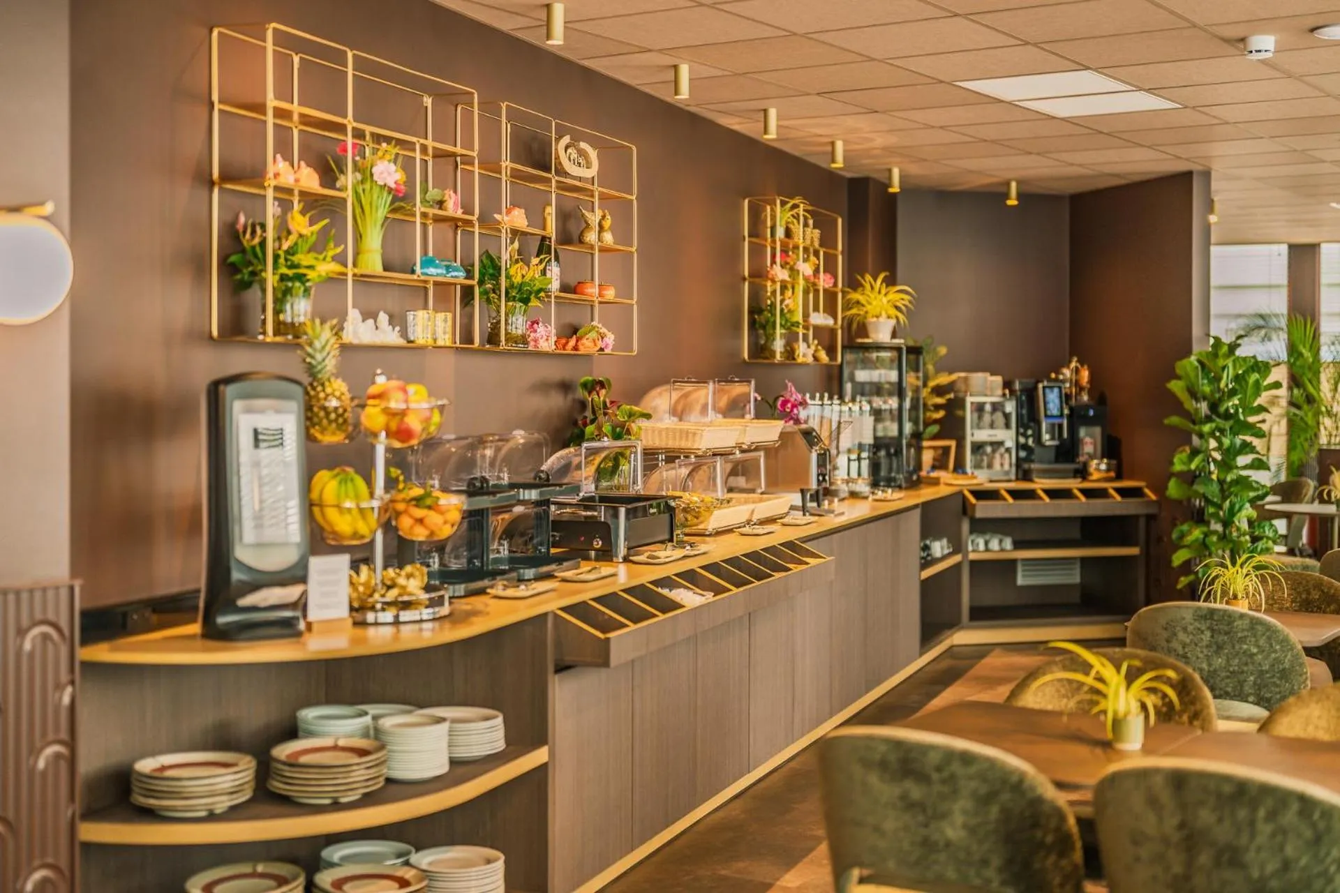 Buffet breakfast in Hotel Tropicana