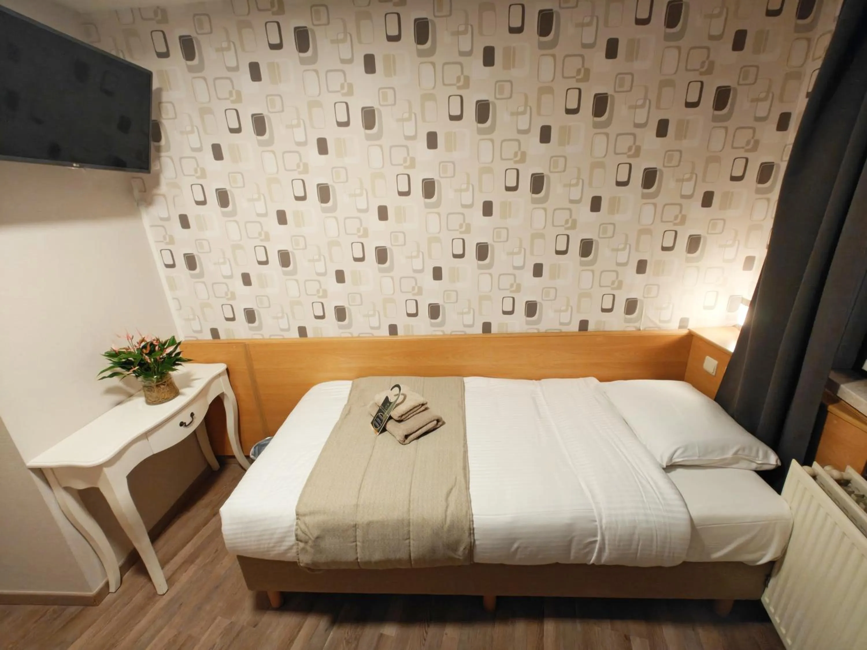 Bed in Hotel Tropicana