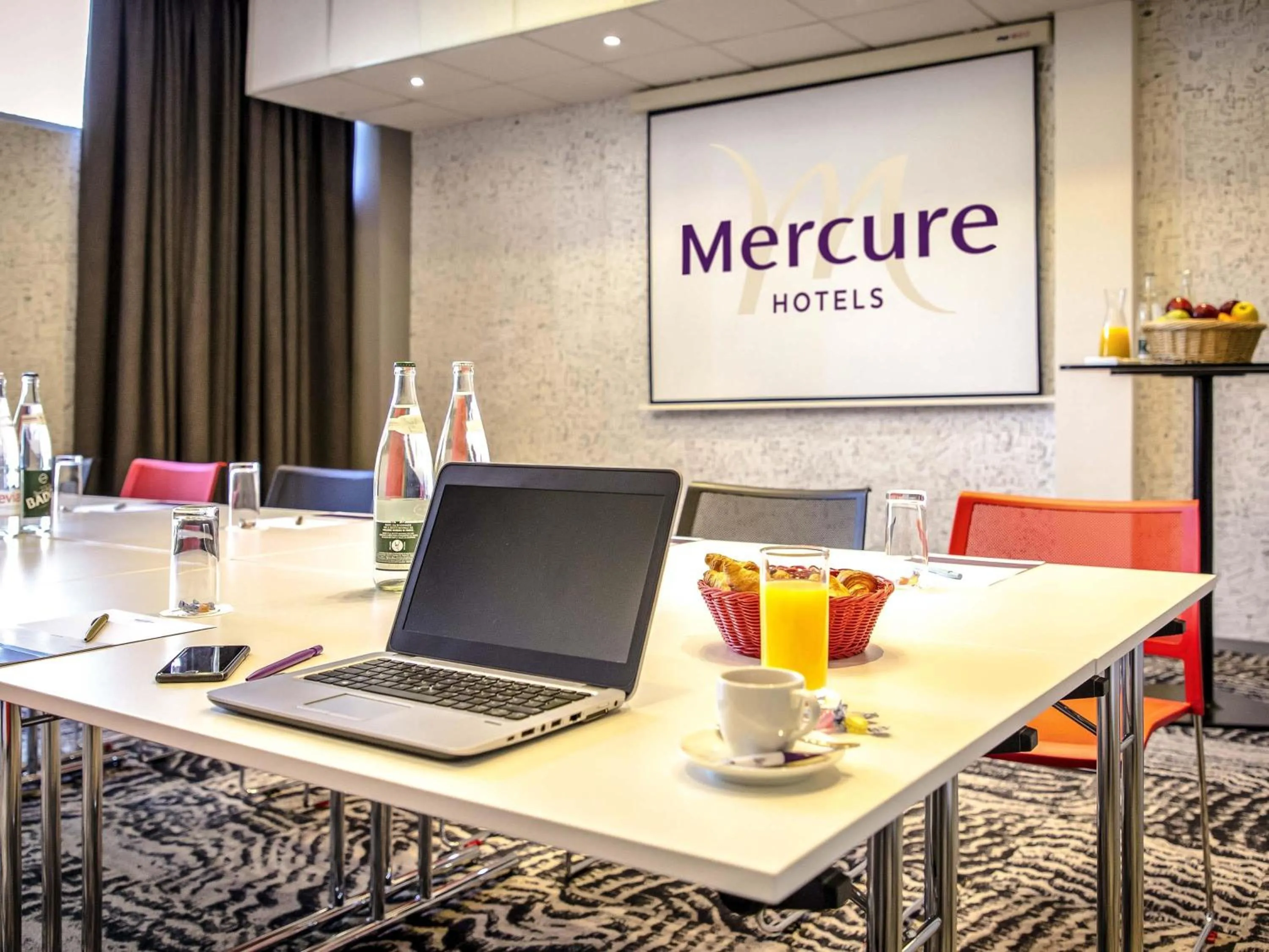 Business facilities in Mercure Cavaillon