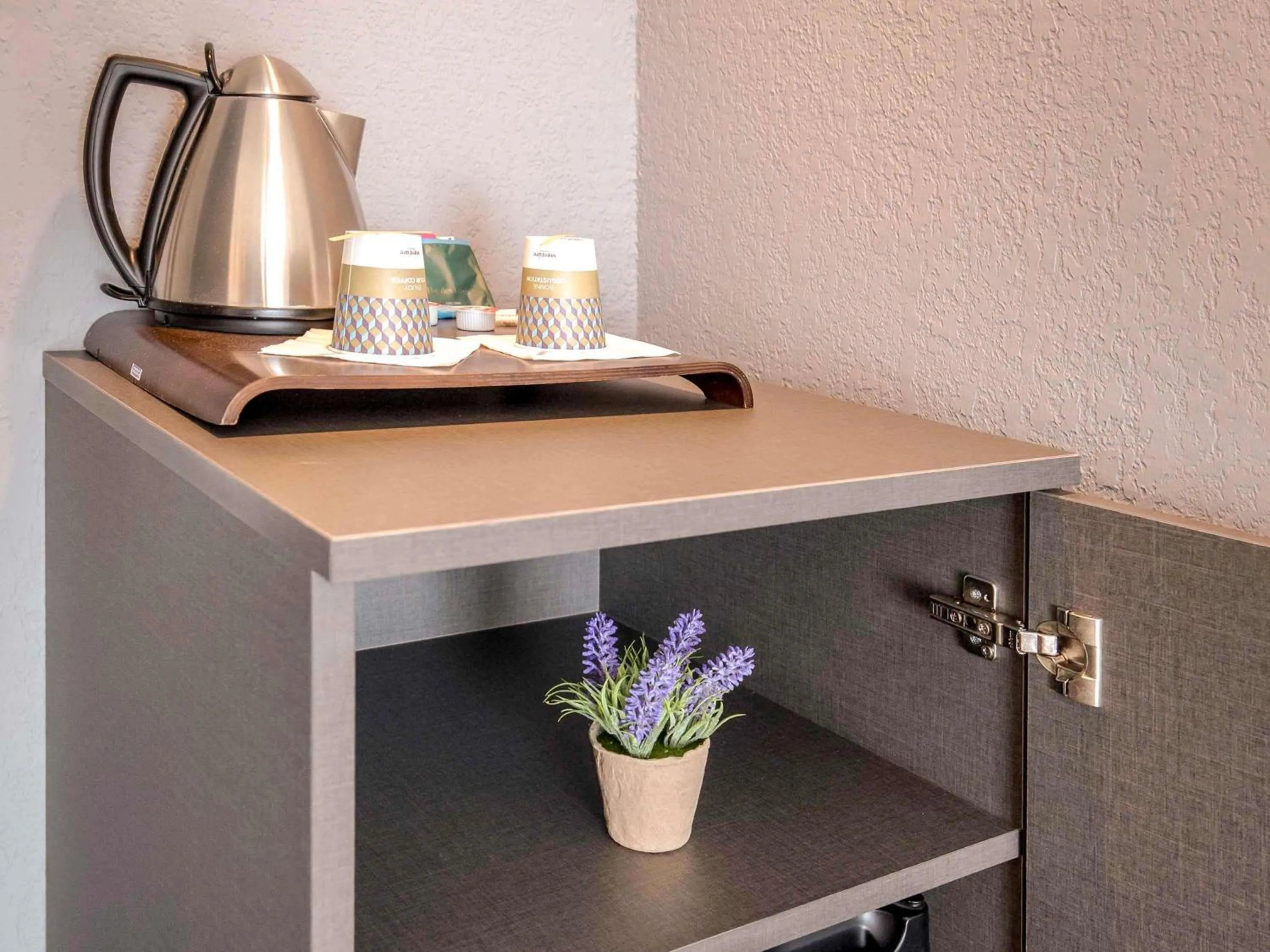 Bedroom in Mercure Cavaillon