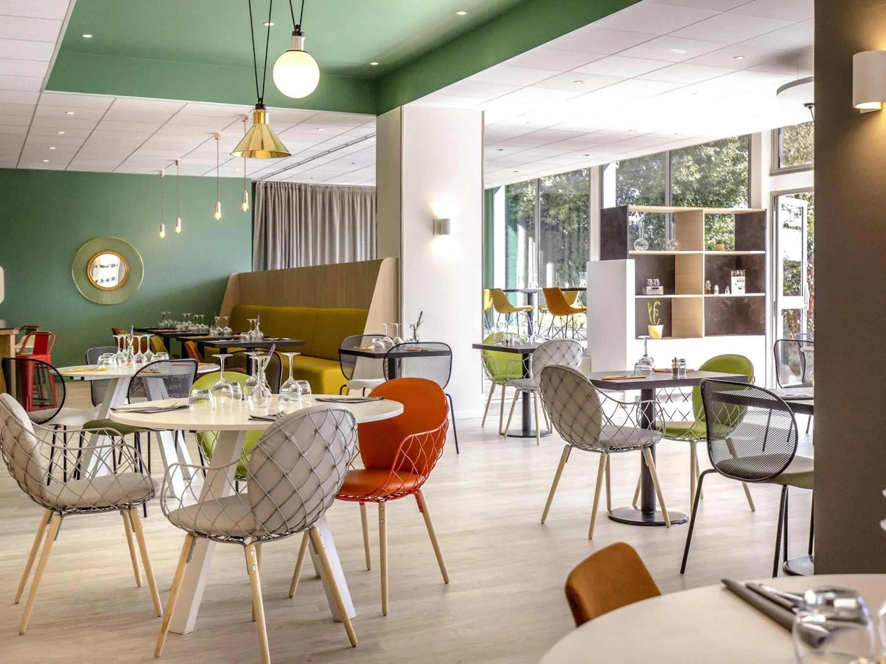 Restaurant/places to eat in Mercure Cavaillon Restaurant/places to eat in Mercure Cavaillon