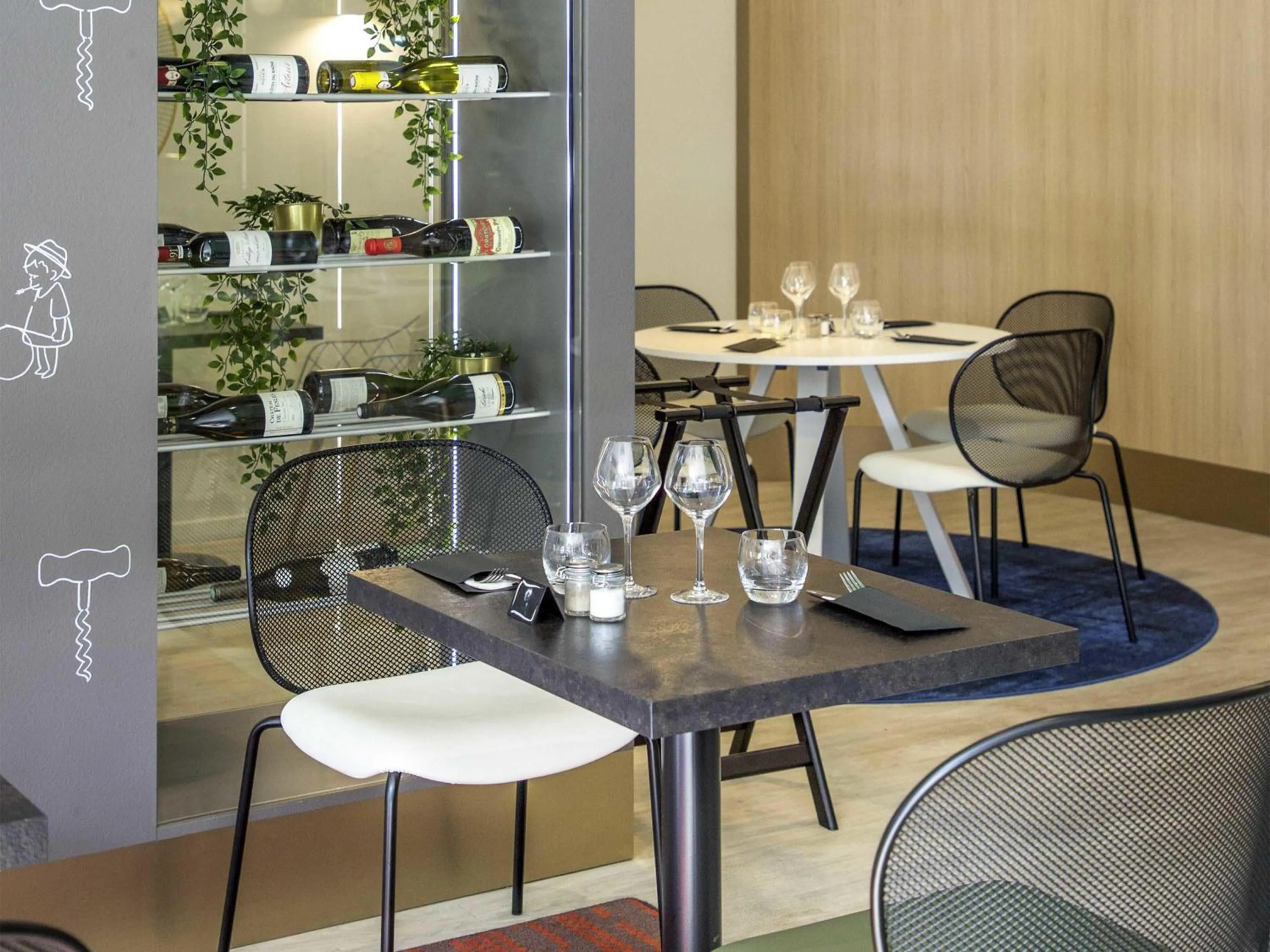 Restaurant/places to eat in Mercure Cavaillon