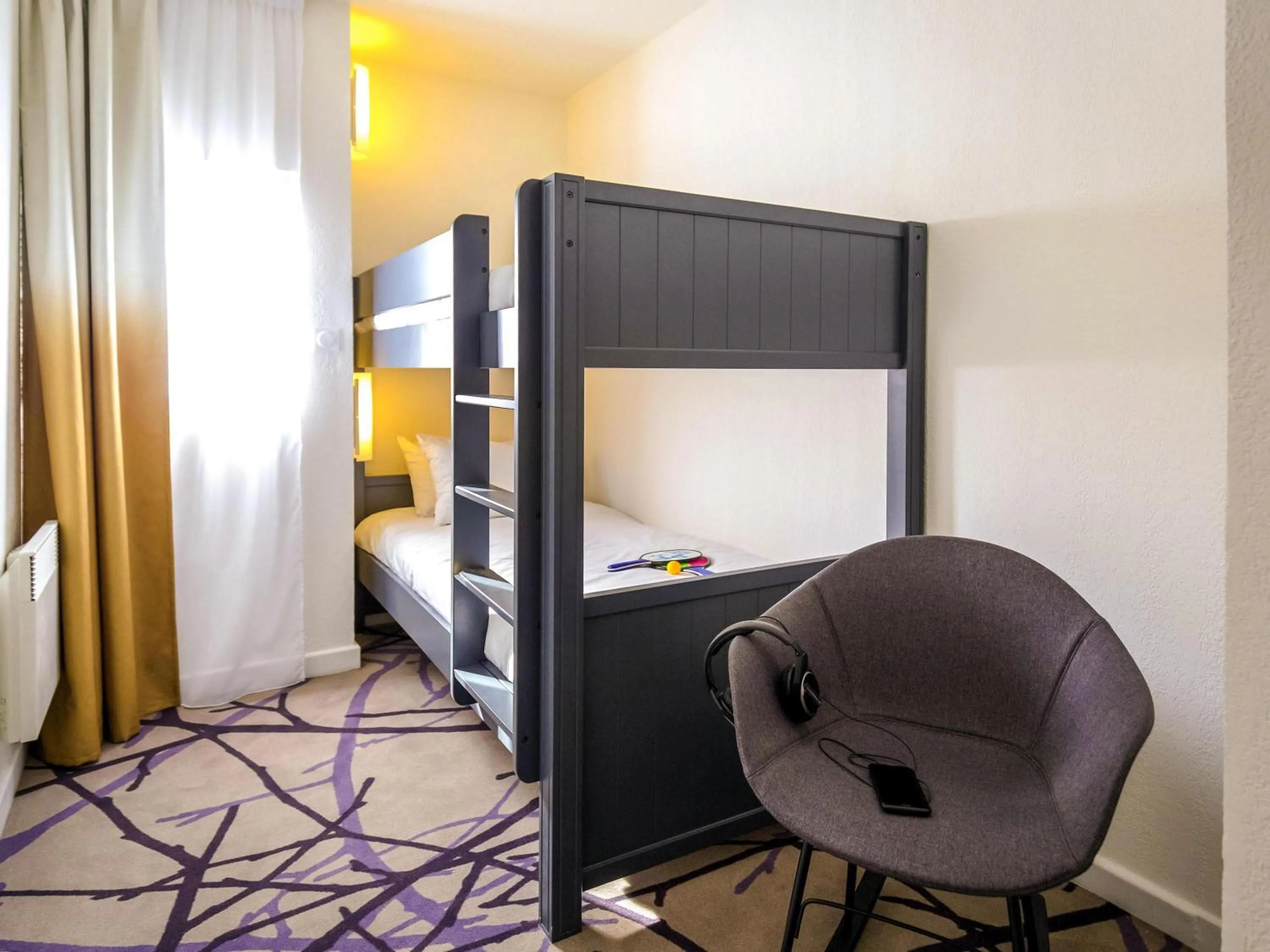 Bedroom, Bed in Mercure Cavaillon