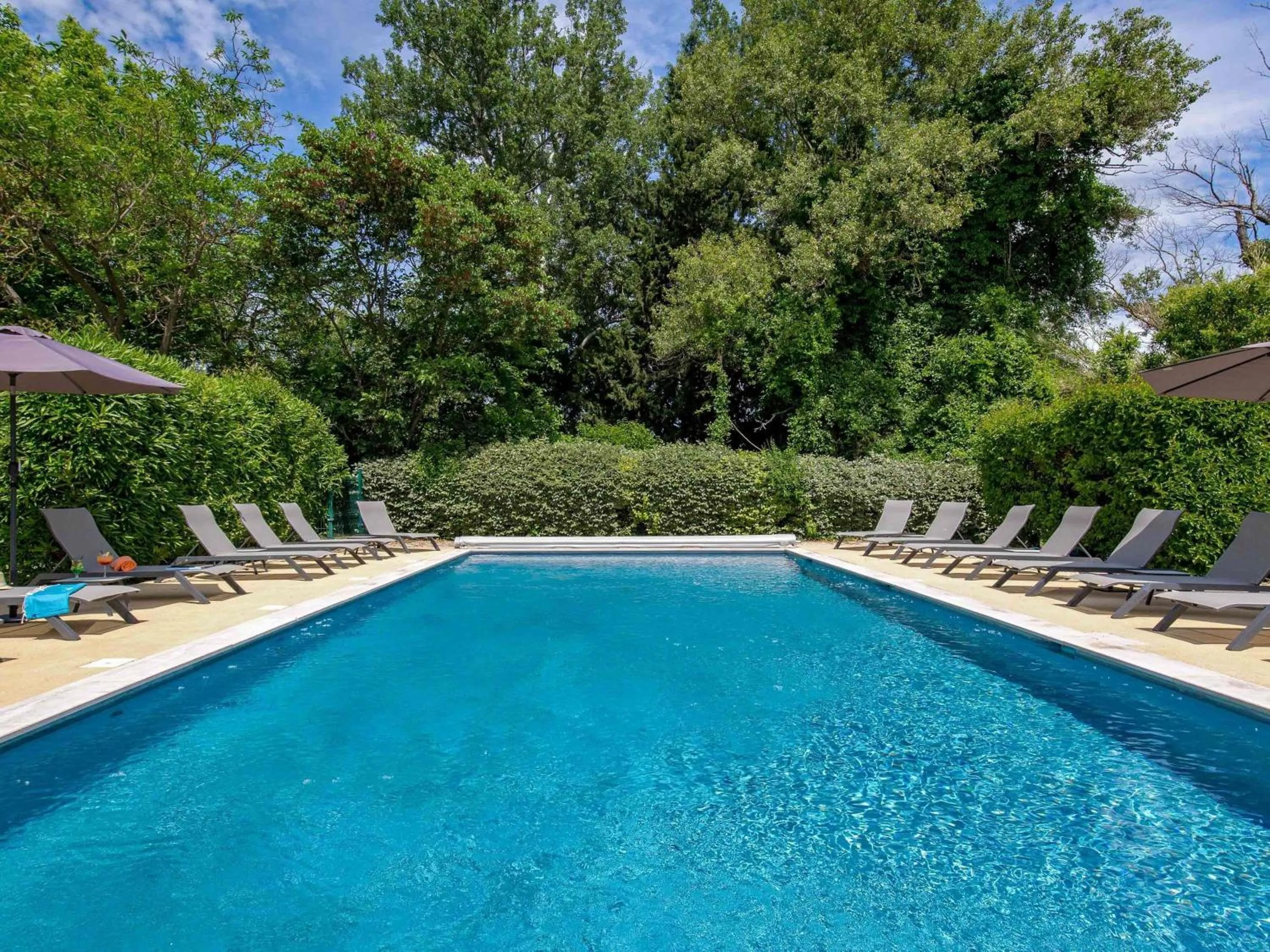 Property building in Mercure Cavaillon