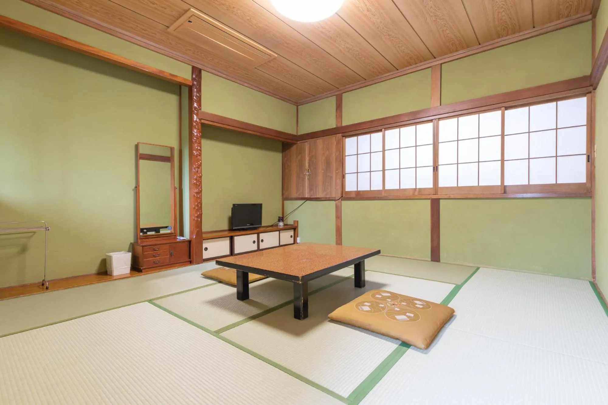 Photo of the whole room in Hanamizuki