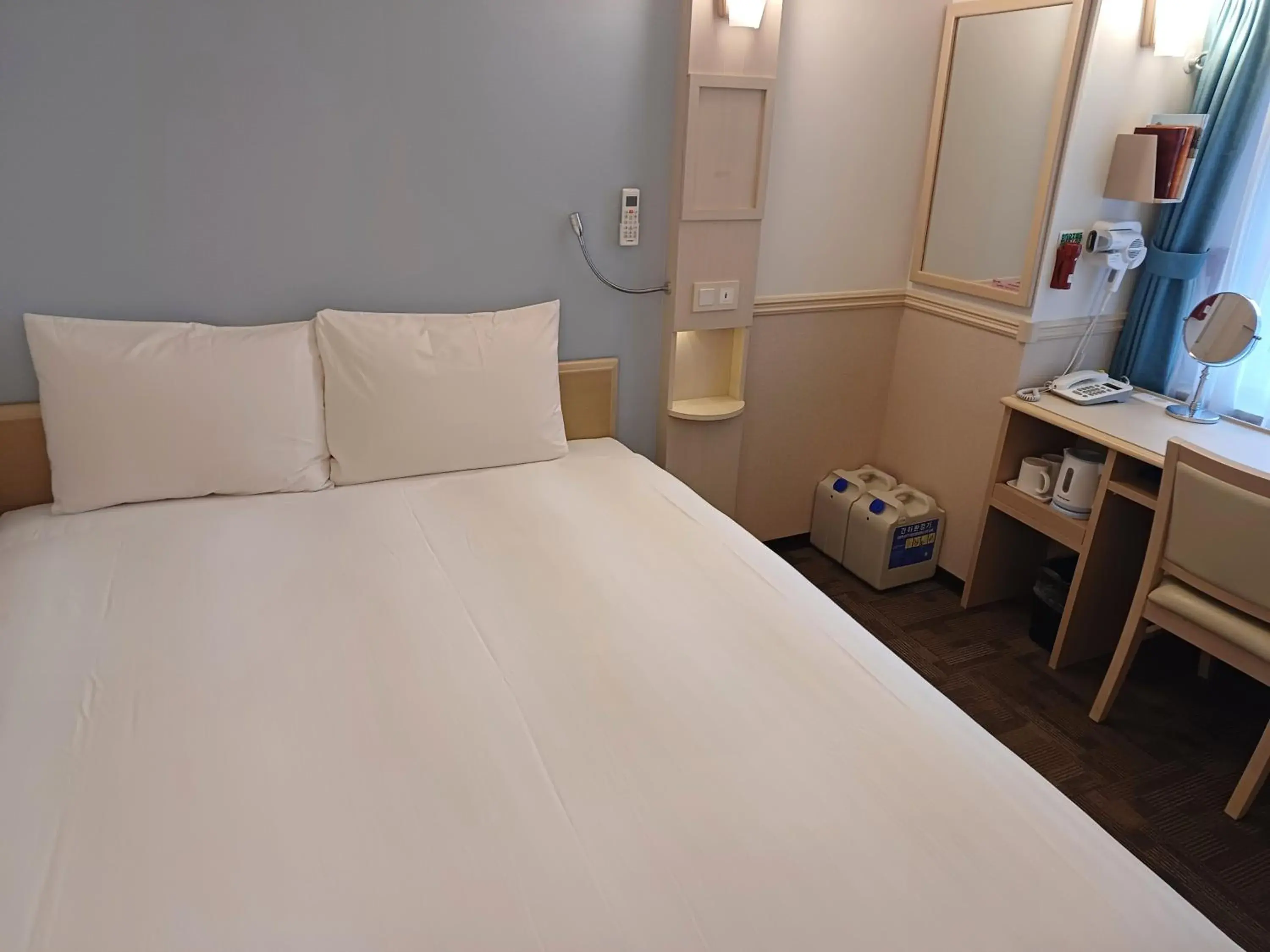 Standard Double Room in Toyoko Inn Ulsan Samsan Standard Double Room in Toyoko Inn Ulsan Samsan