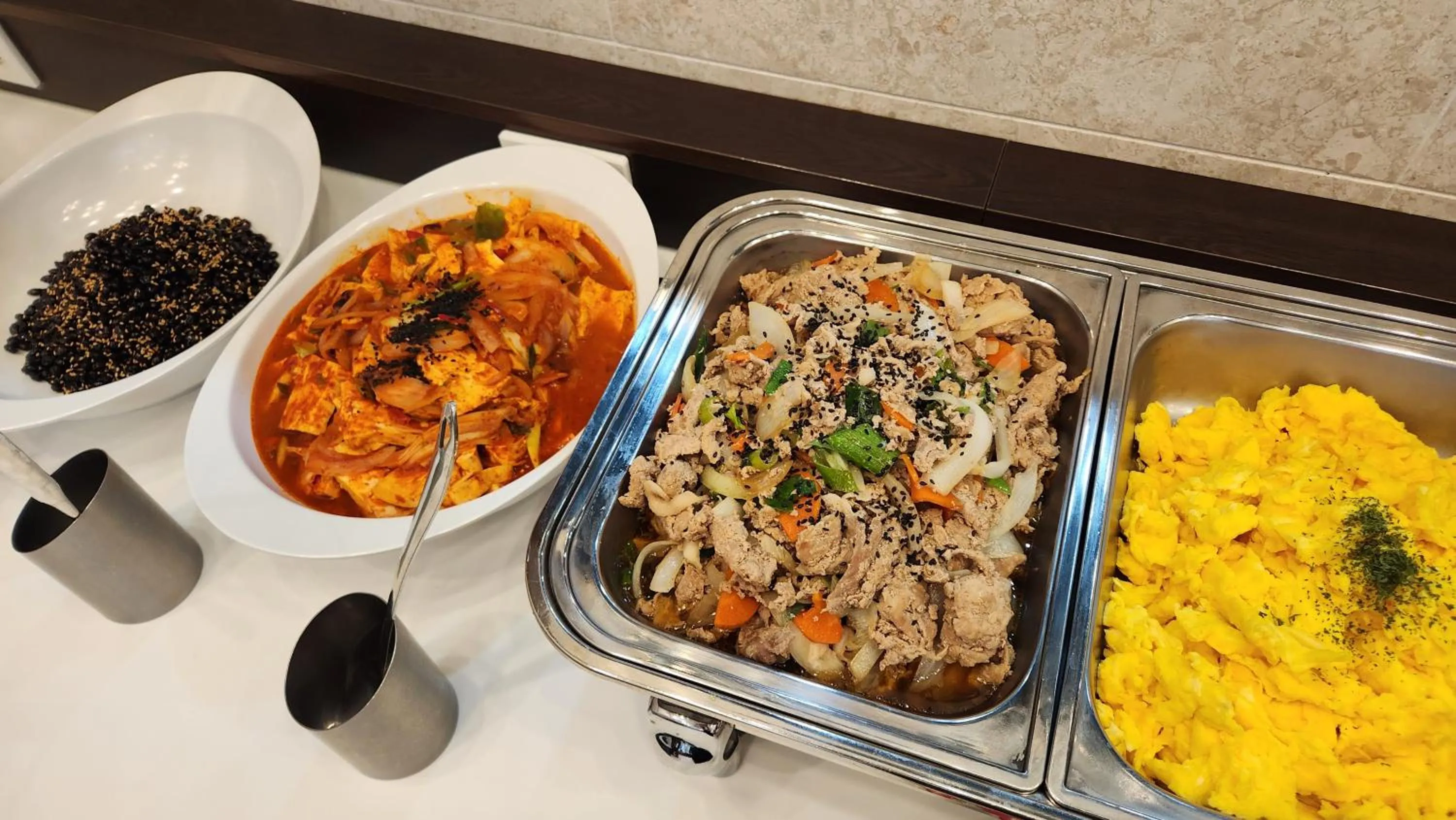 Buffet breakfast in Toyoko Inn Ulsan Samsan