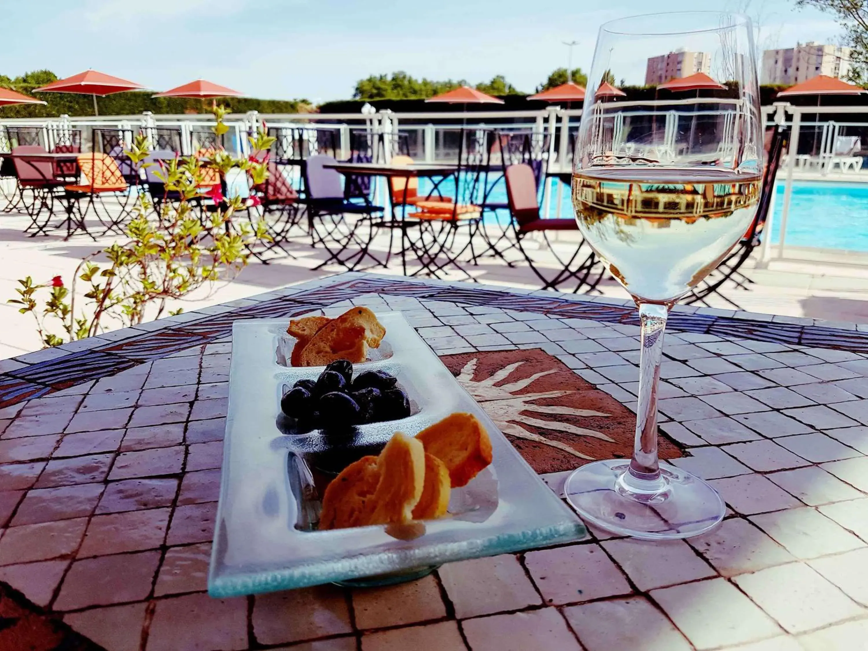 Restaurant/places to eat in ibis Styles Arles Palais des Congrès Restaurant/places to eat in ibis Styles Arles Palais des Congrès