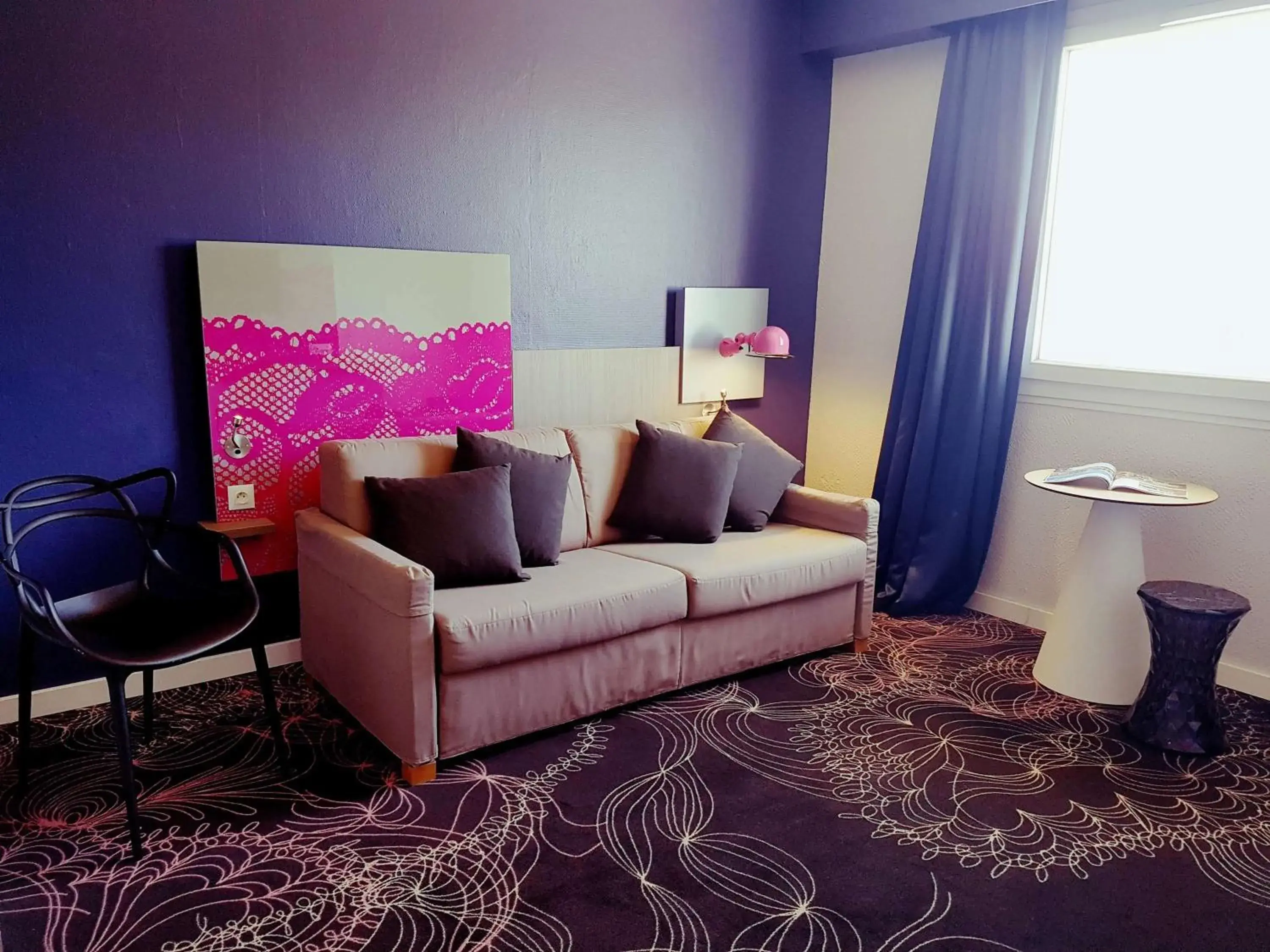 Photo of the whole room in ibis Styles Arles Palais des Congrès Photo of the whole room in ibis Styles Arles Palais des Congrès