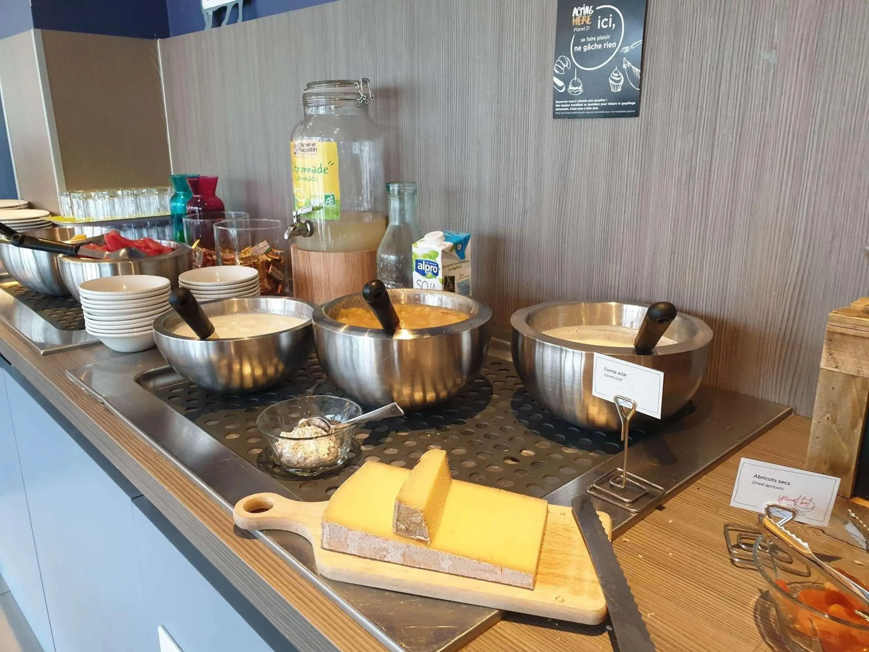 Restaurant/places to eat in ibis Styles Arles Palais des Congrès Restaurant/places to eat in ibis Styles Arles Palais des Congrès