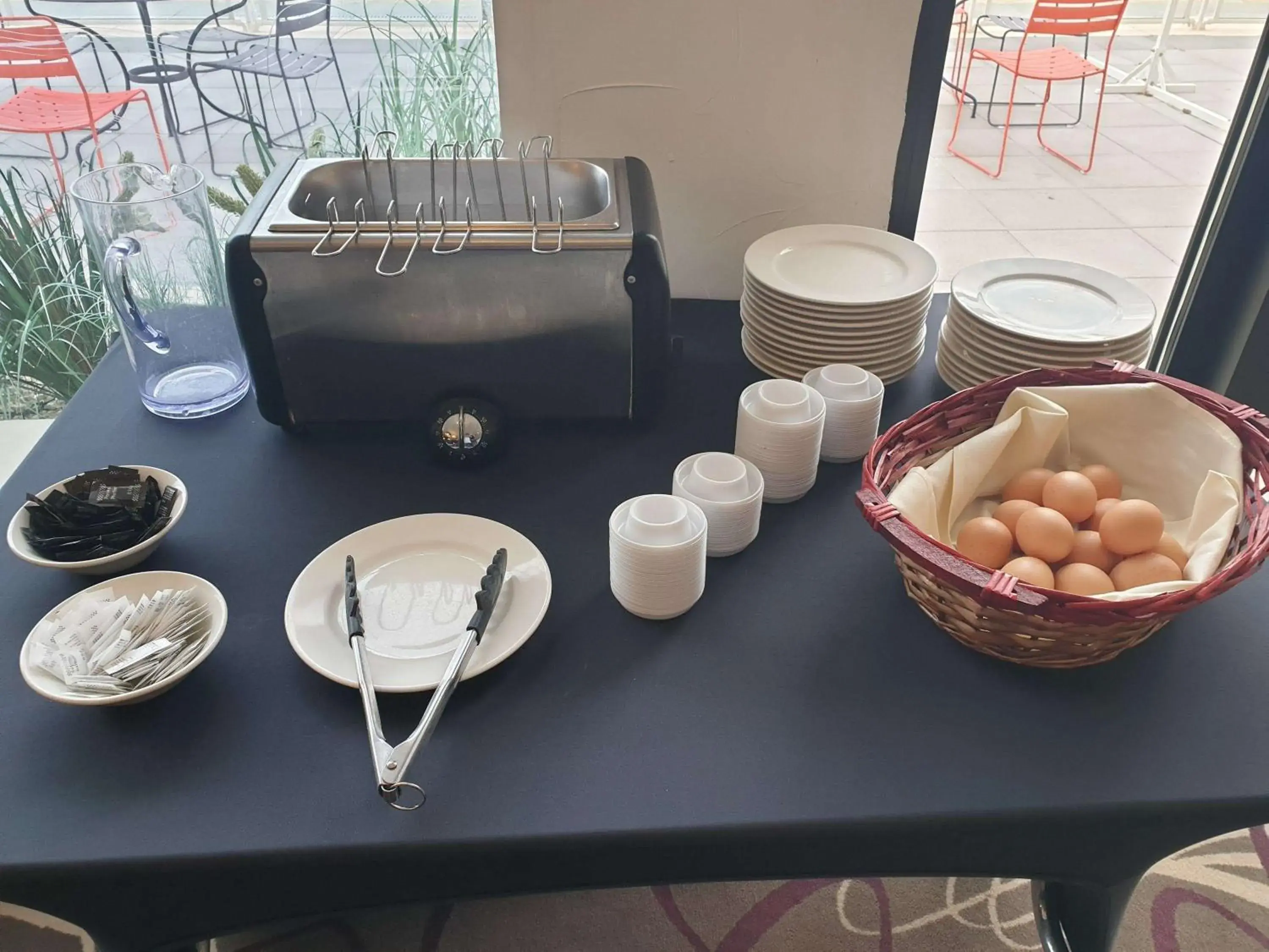 Restaurant/places to eat in ibis Styles Arles Palais des Congrès Restaurant/places to eat in ibis Styles Arles Palais des Congrès