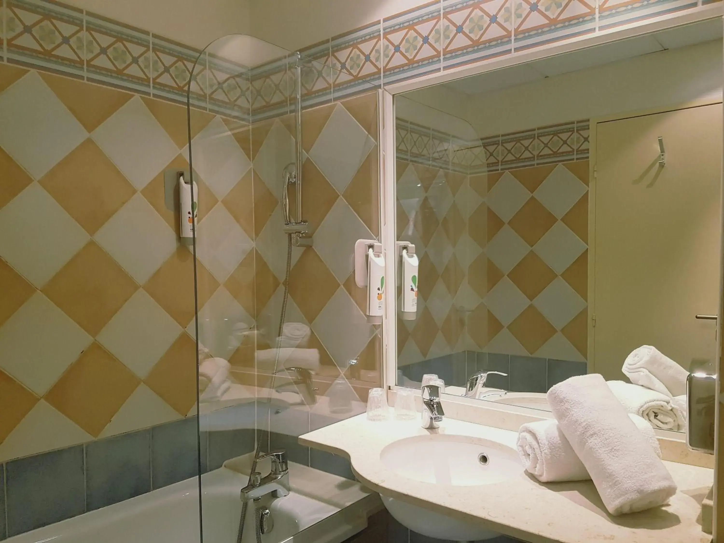 Bedroom in ibis Styles Arles Palais des Congrès Bedroom in ibis Styles Arles Palais des Congrès