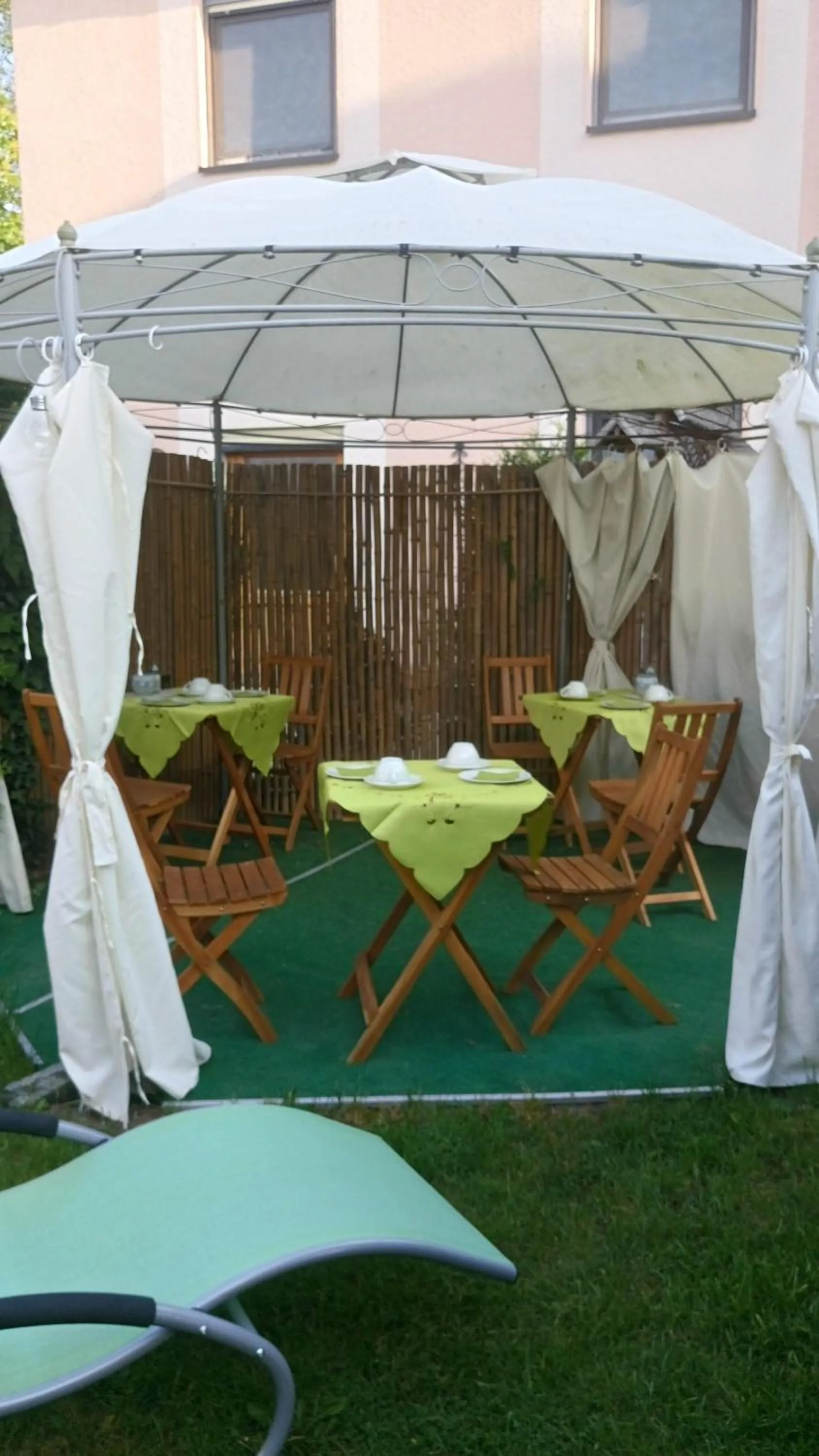 Patio in ApartmentHotel Vollumen