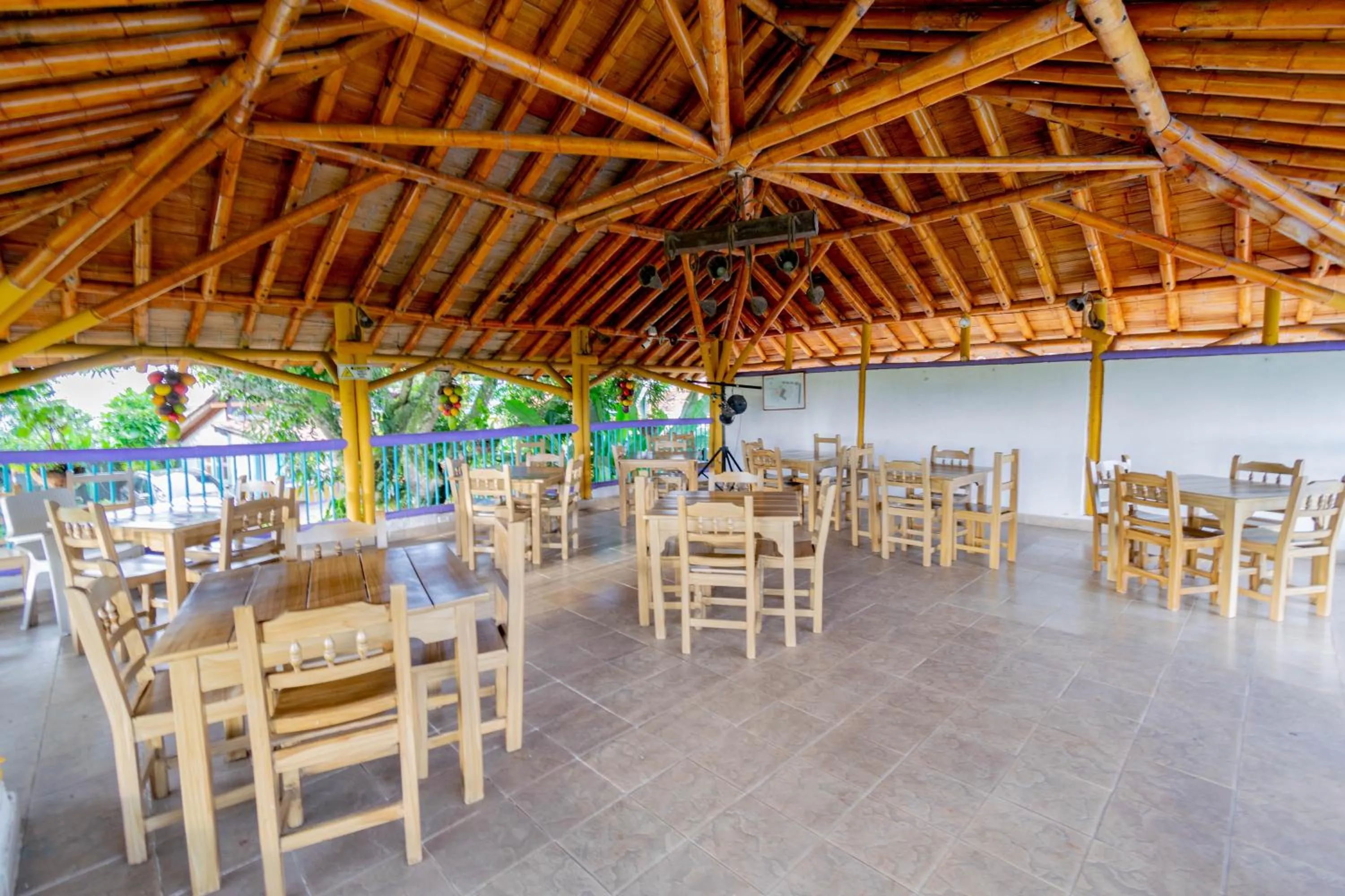 Restaurant/places to eat in Eco Hotel las Palmas