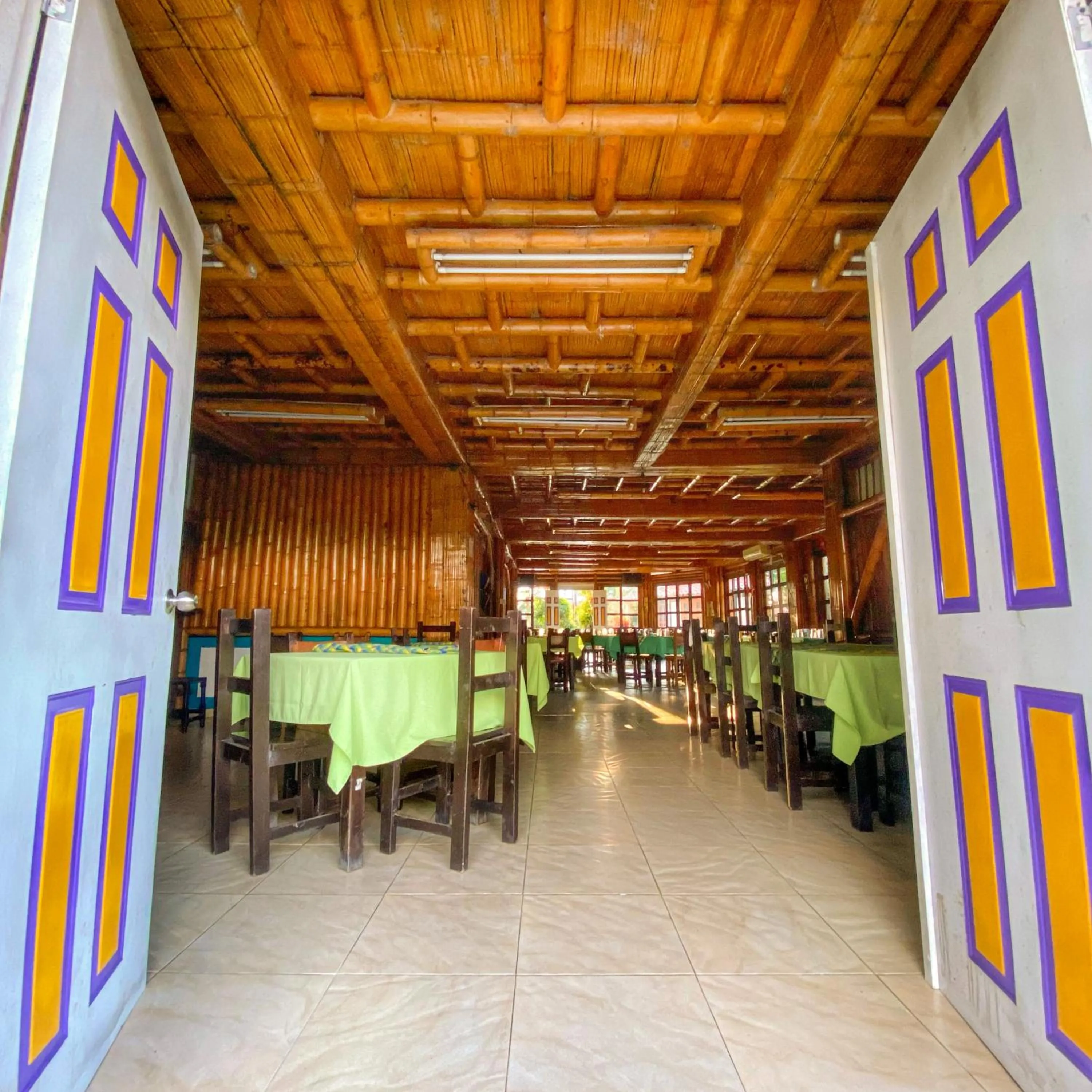 Restaurant/places to eat in Eco Hotel las Palmas