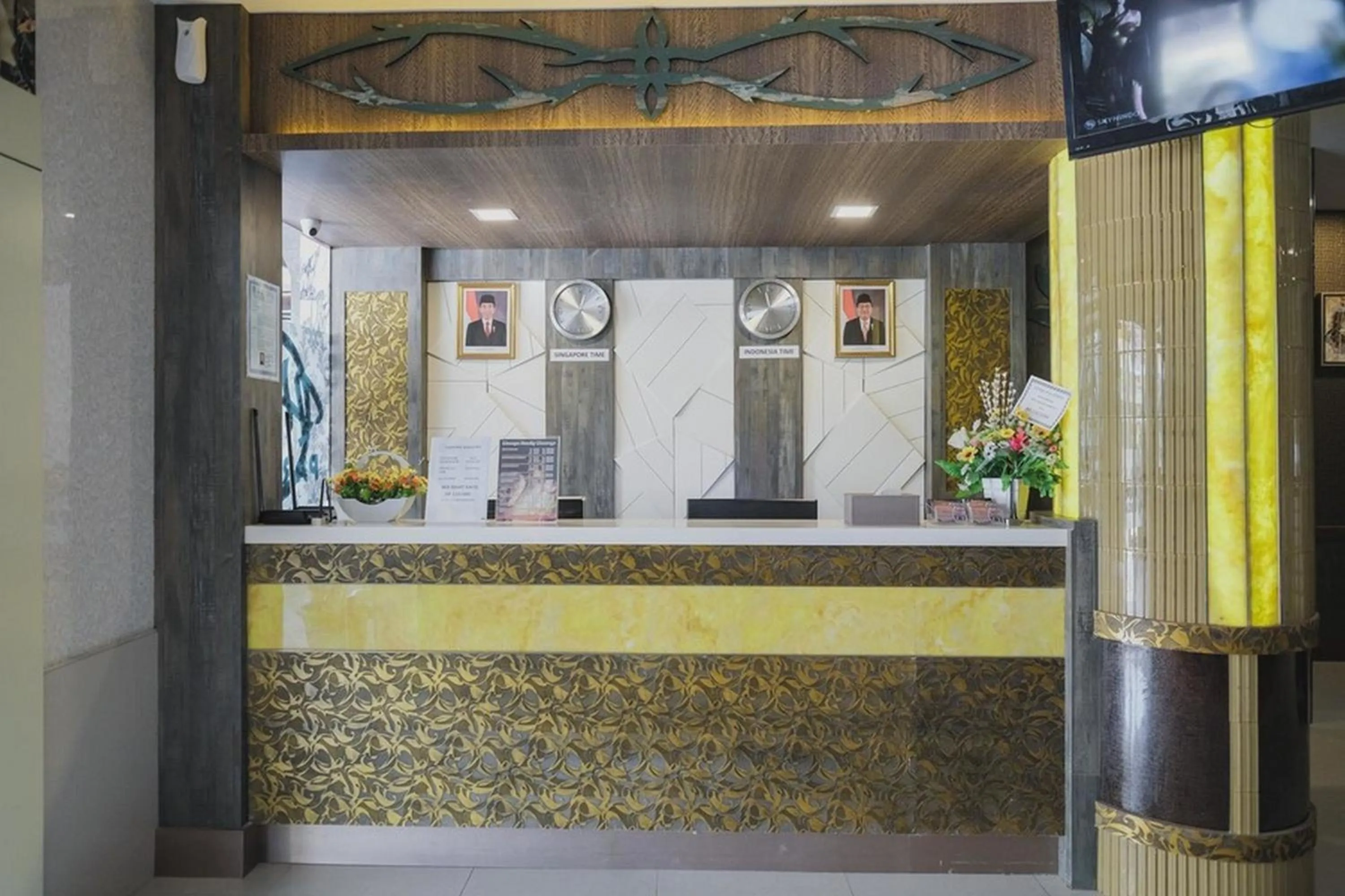 RedDoorz Plus near Gold Coast Ferry Terminal Batam