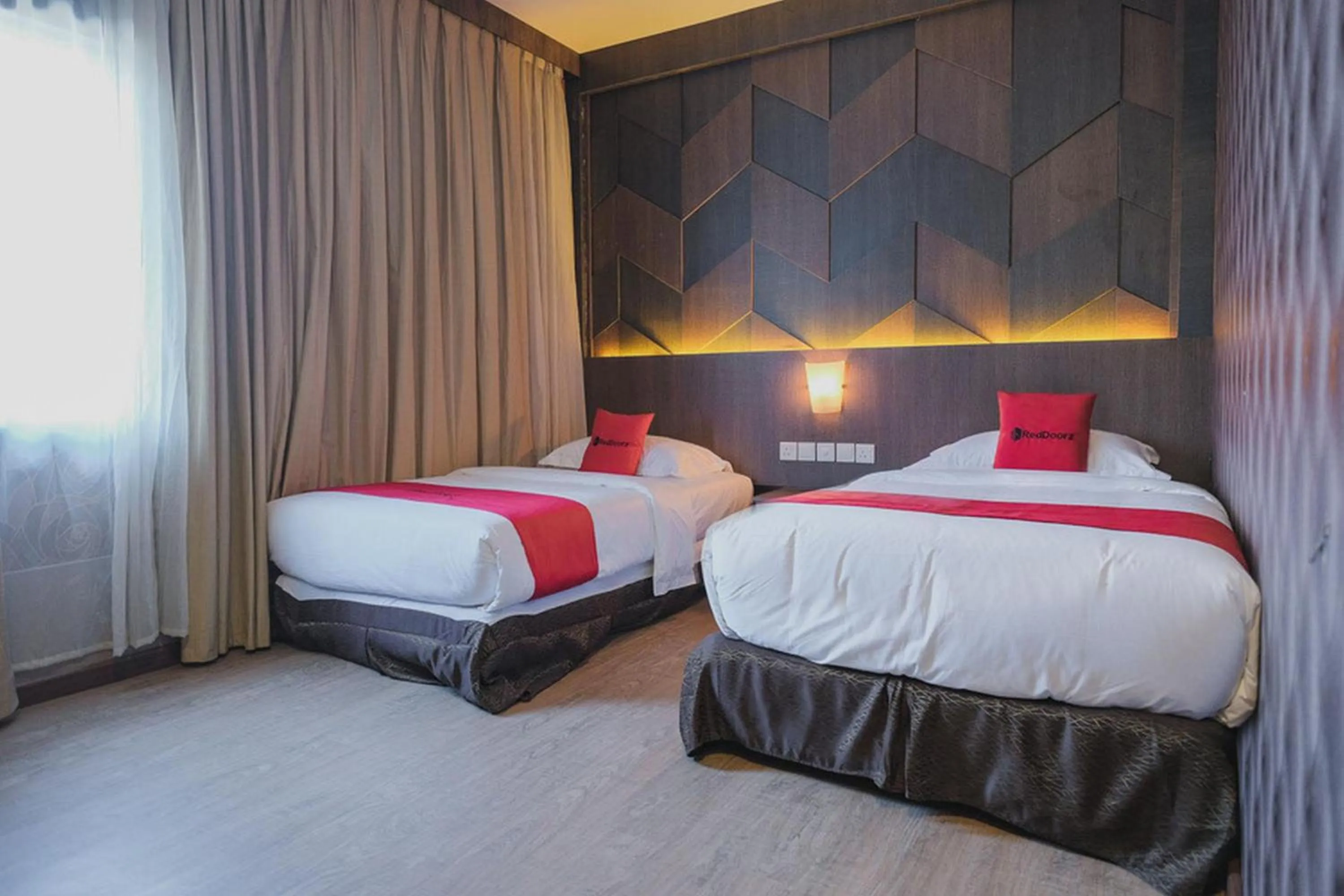 Bed in RedDoorz Plus near Gold Coast Ferry Terminal Batam