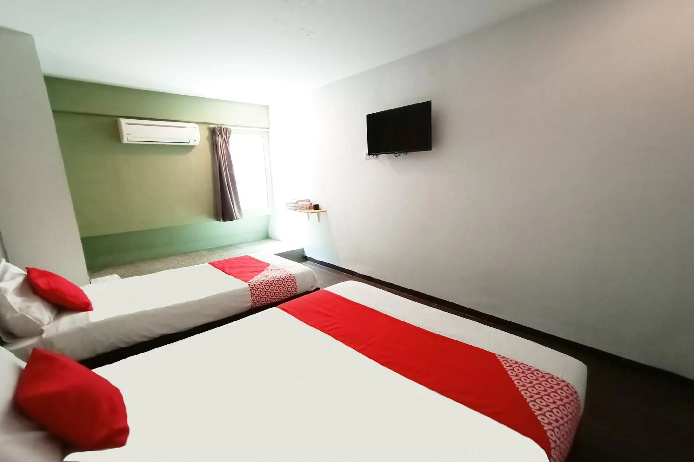 Bedroom in OYO 89465 Golden Lounge