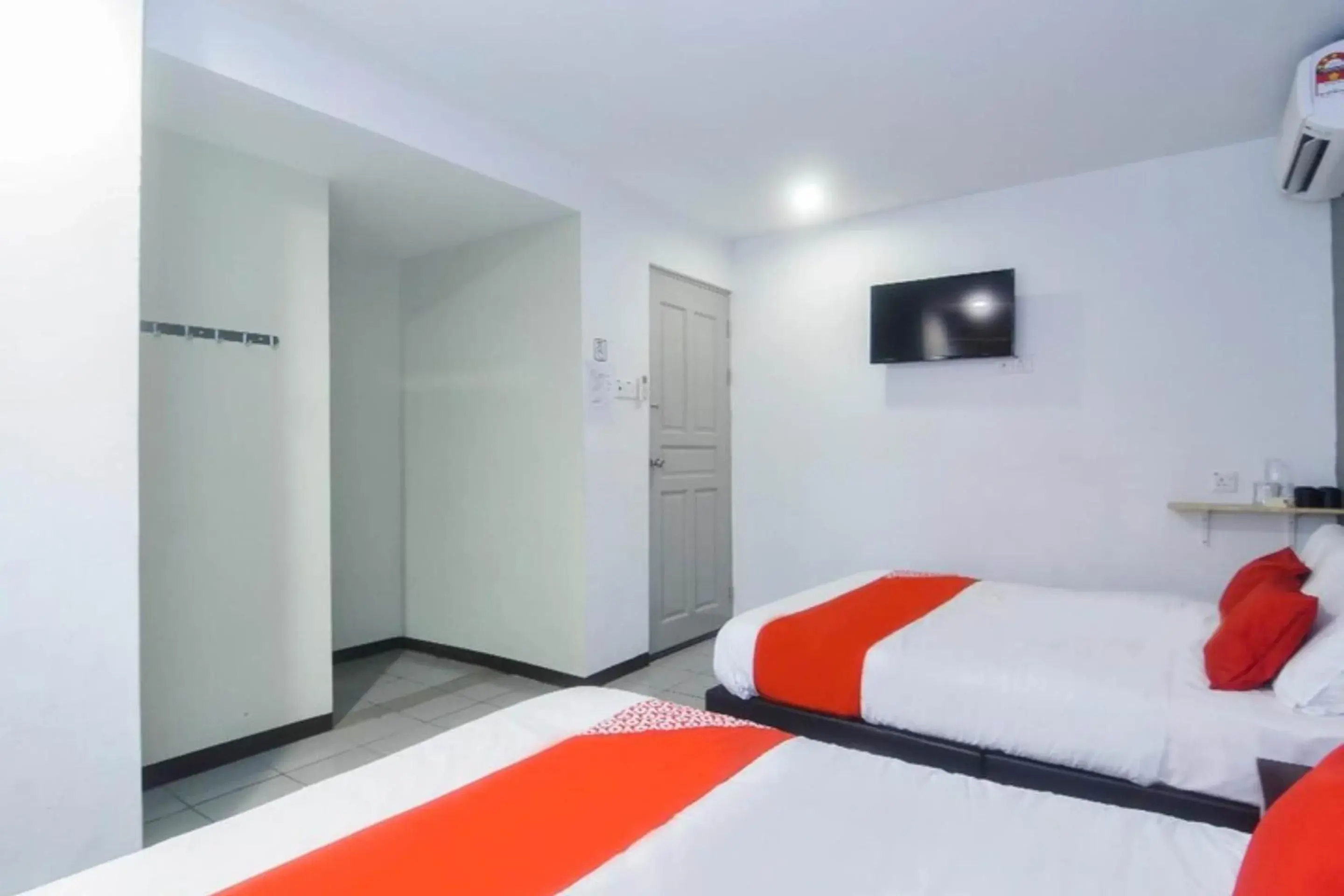 Bedroom in OYO 89465 Golden Lounge Bedroom in OYO 89465 Golden Lounge