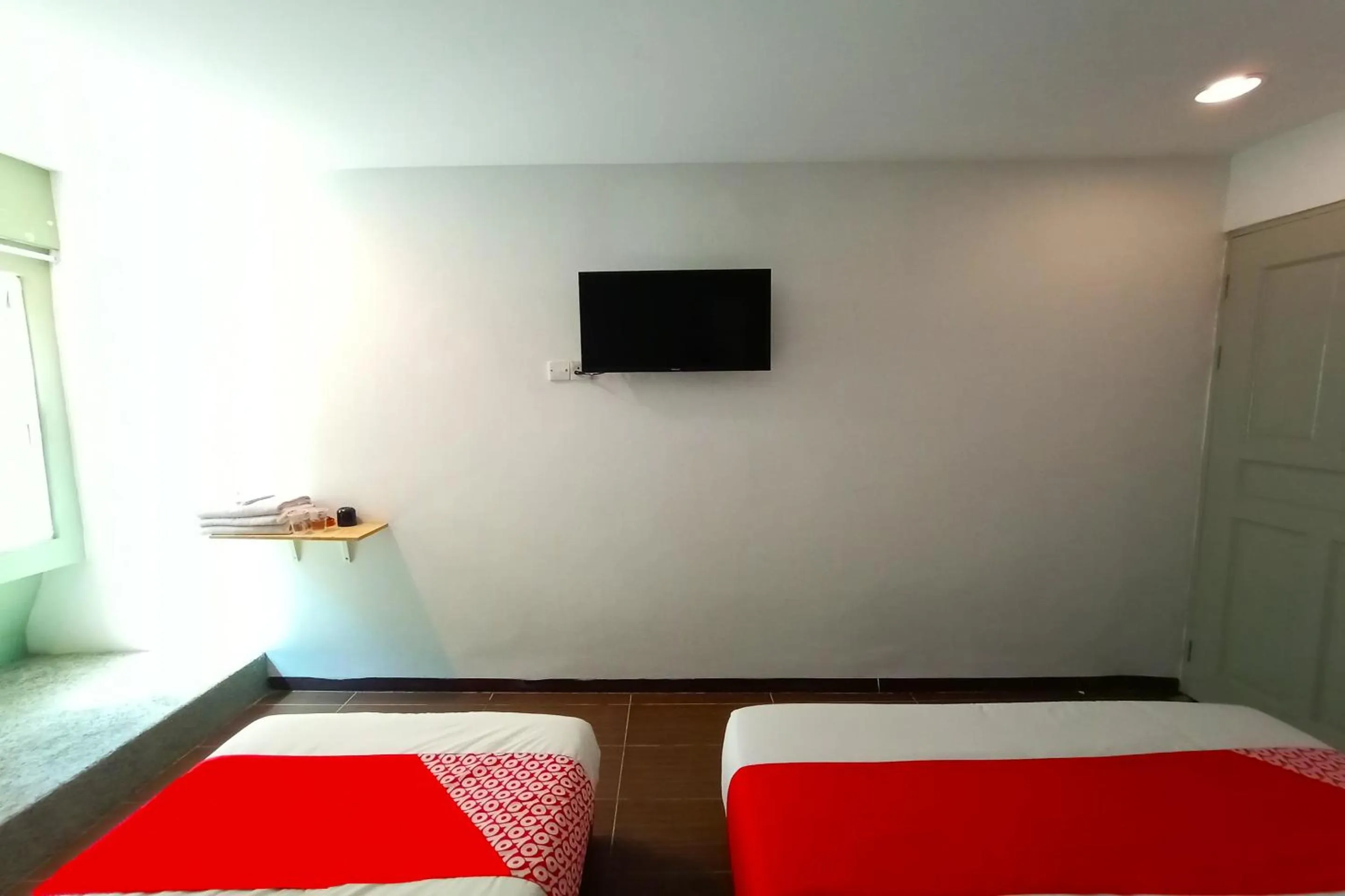 Bedroom in OYO 89465 Golden Lounge