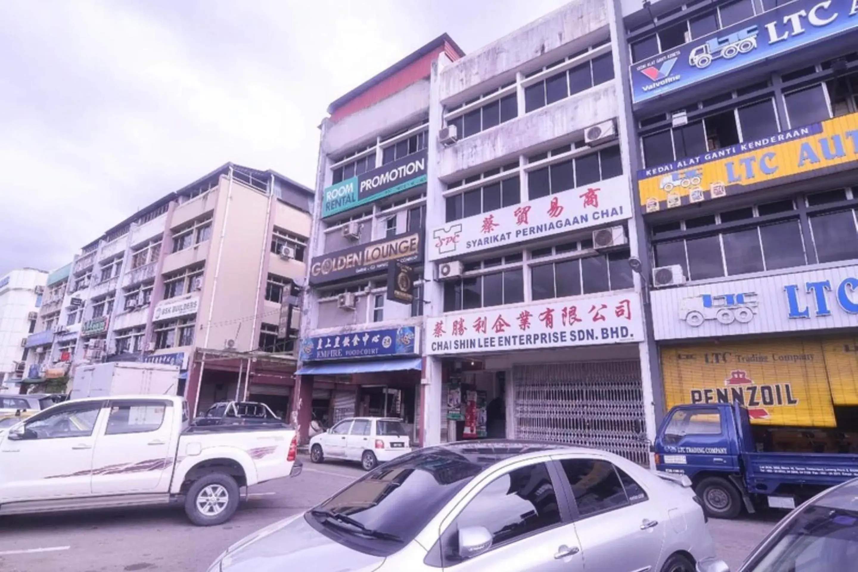 Facade/entrance in OYO 89465 Golden Lounge Facade/entrance in OYO 89465 Golden Lounge