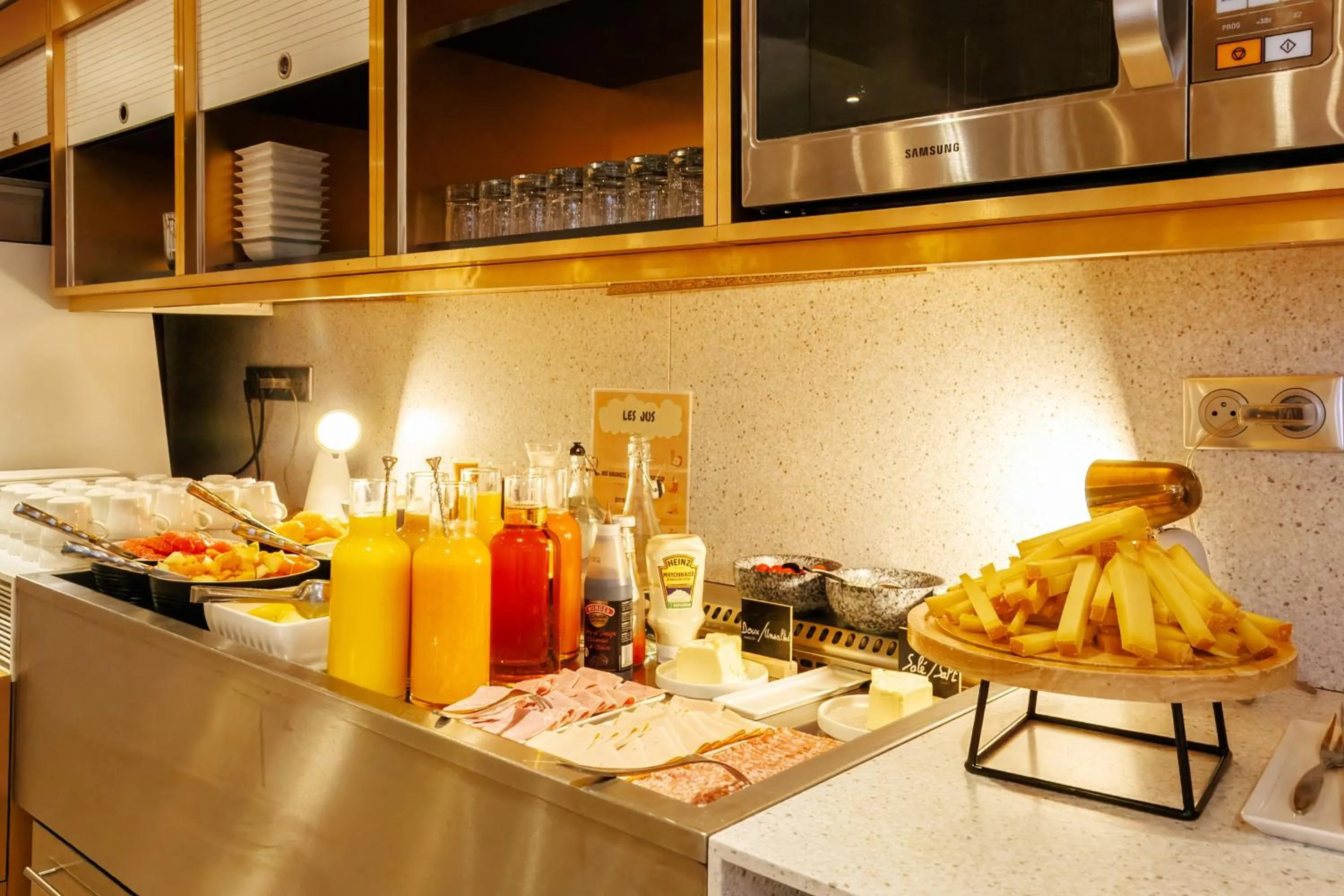 Breakfast in Mercure Rouen Centre Cathédrale