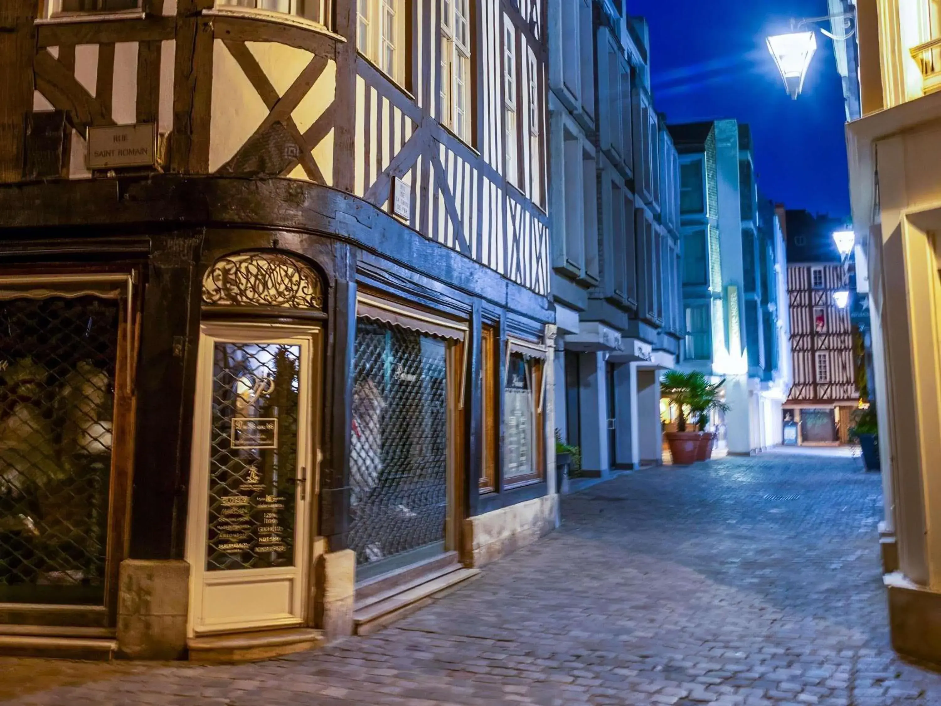 Property building in Mercure Rouen Centre Cathédrale Property building in Mercure Rouen Centre Cathédrale