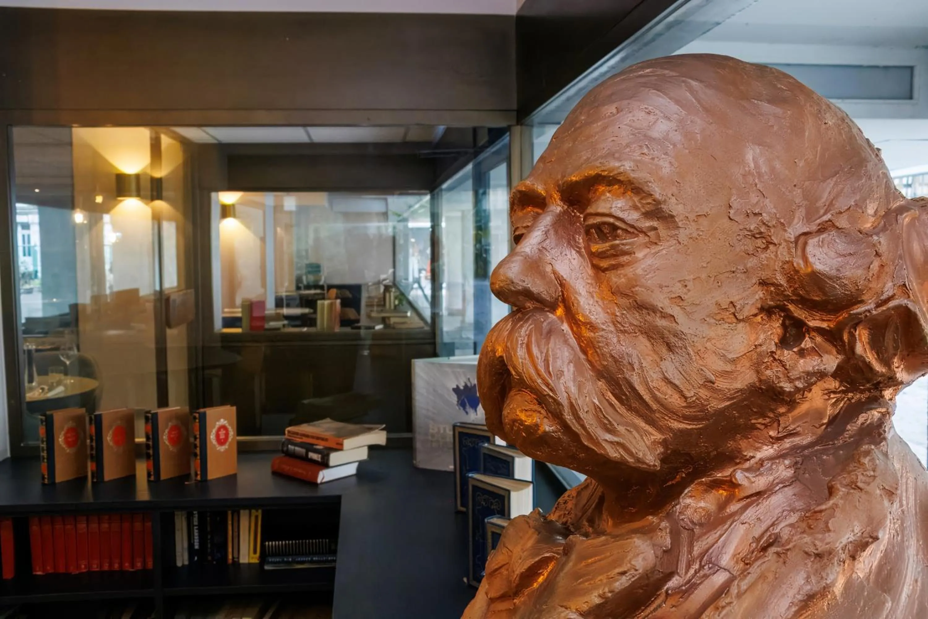 Restaurant/places to eat in Mercure Rouen Centre Cathédrale