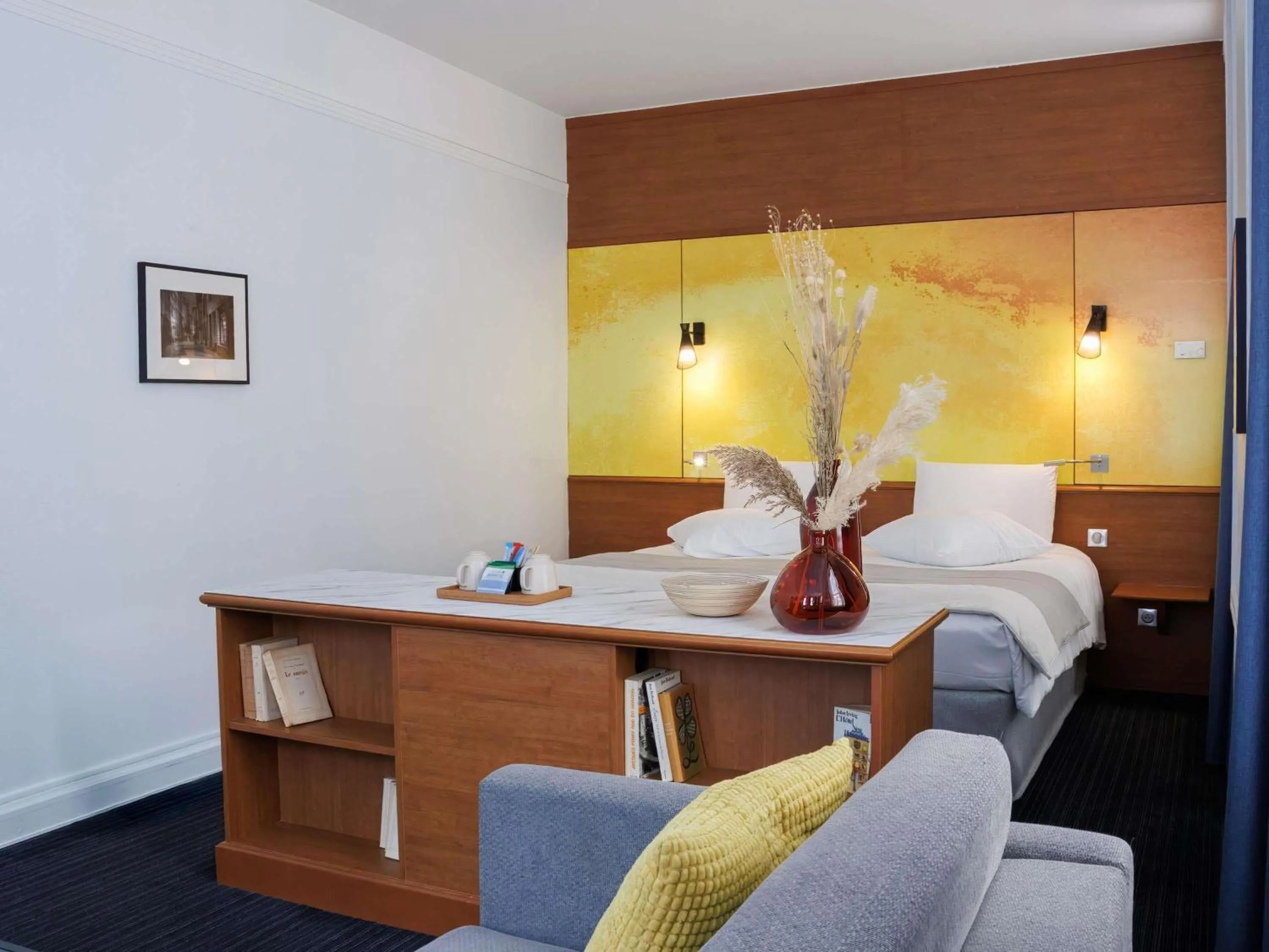 Bedroom, Bed in Mercure Rouen Centre Cathédrale