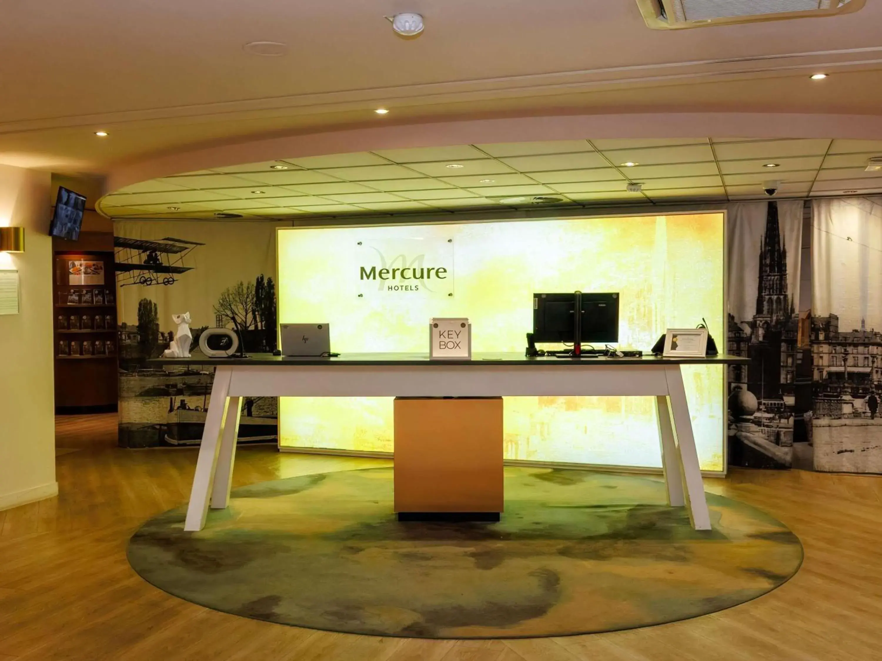 Property building in Mercure Rouen Centre Cathédrale Property building in Mercure Rouen Centre Cathédrale