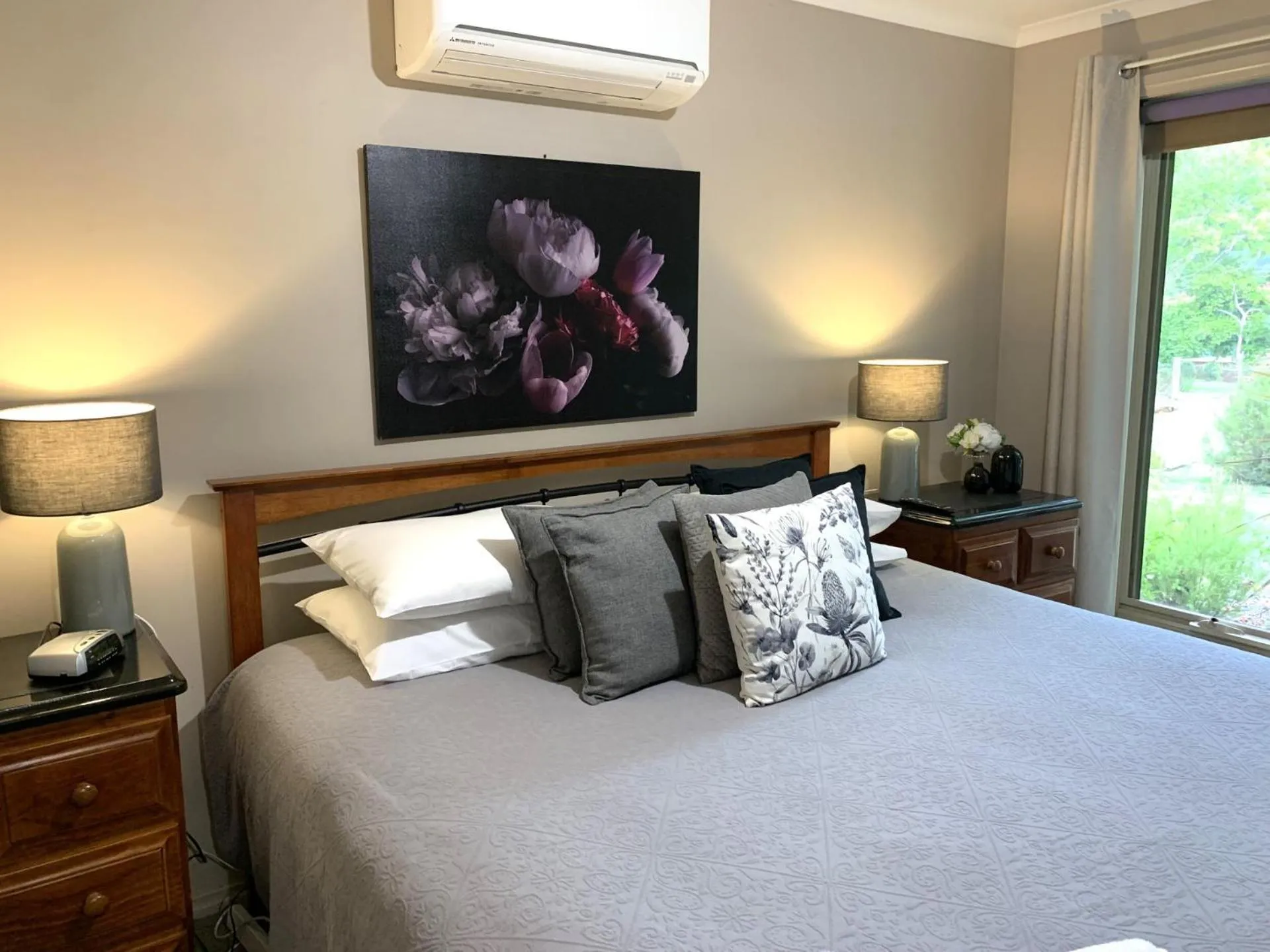 Bed in Bella Nicola