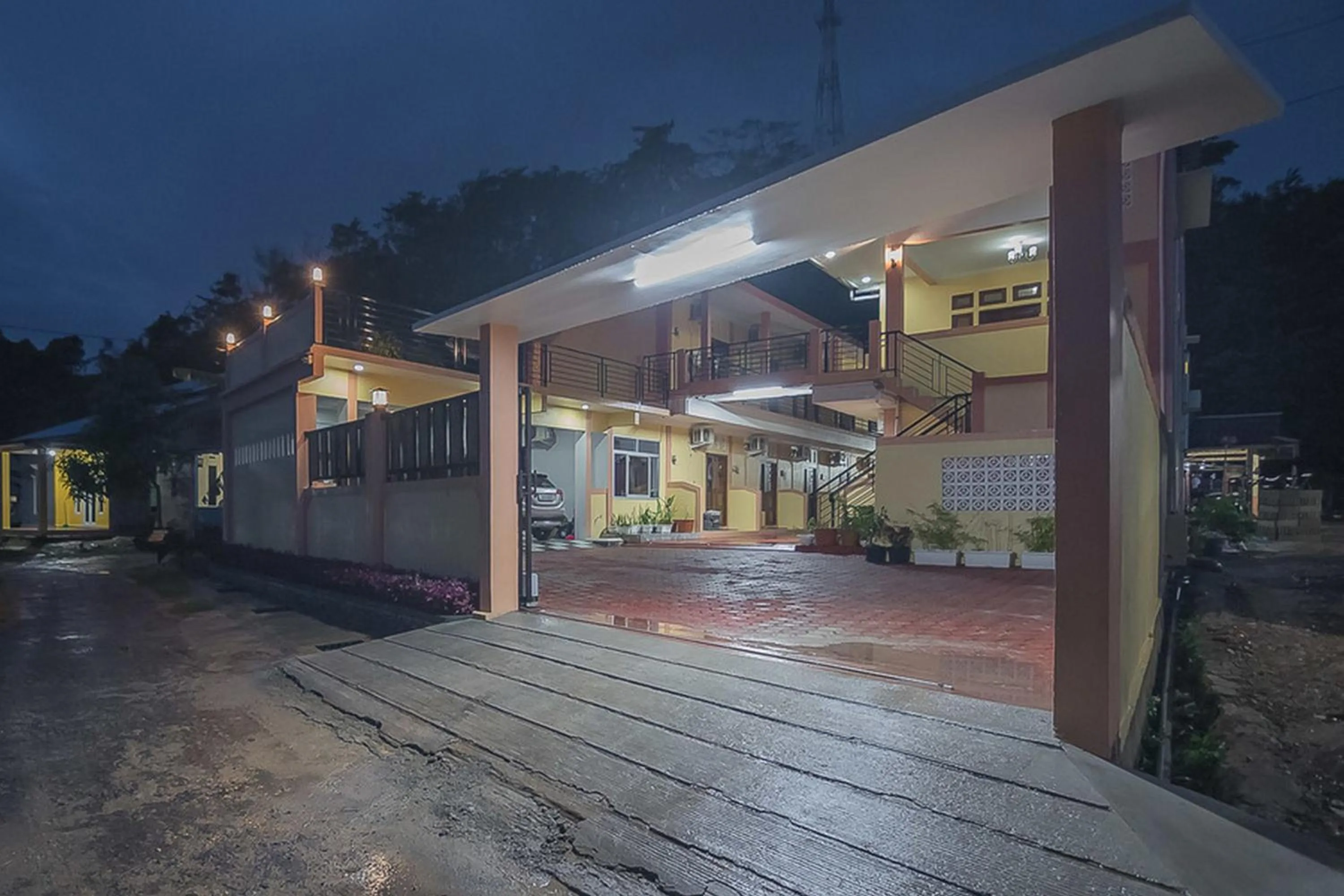 Property building in RedDoorz near RSUD Dr Abdul Aziz Singkawang