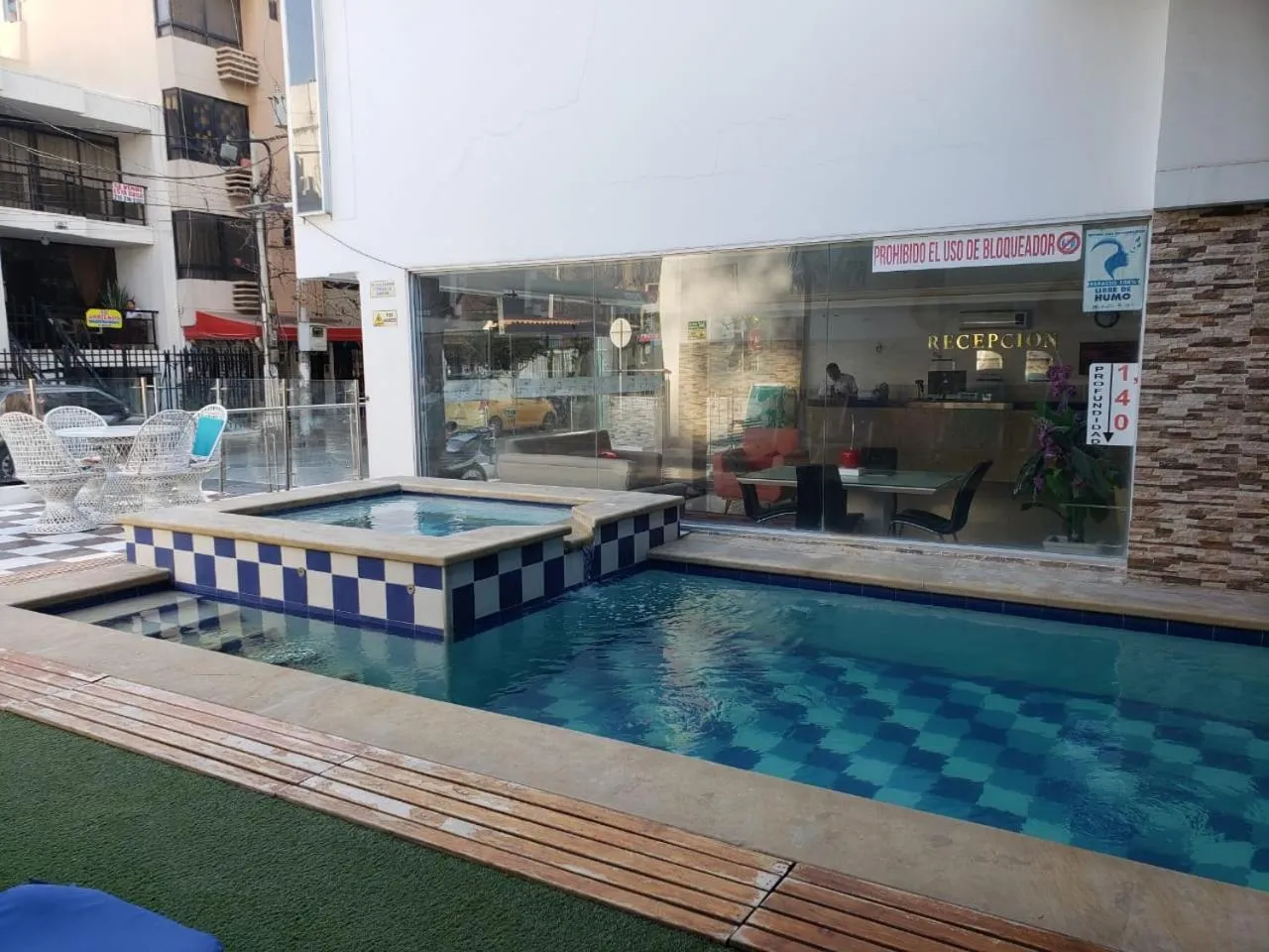 Swimming pool in Hotel Rodadero Real