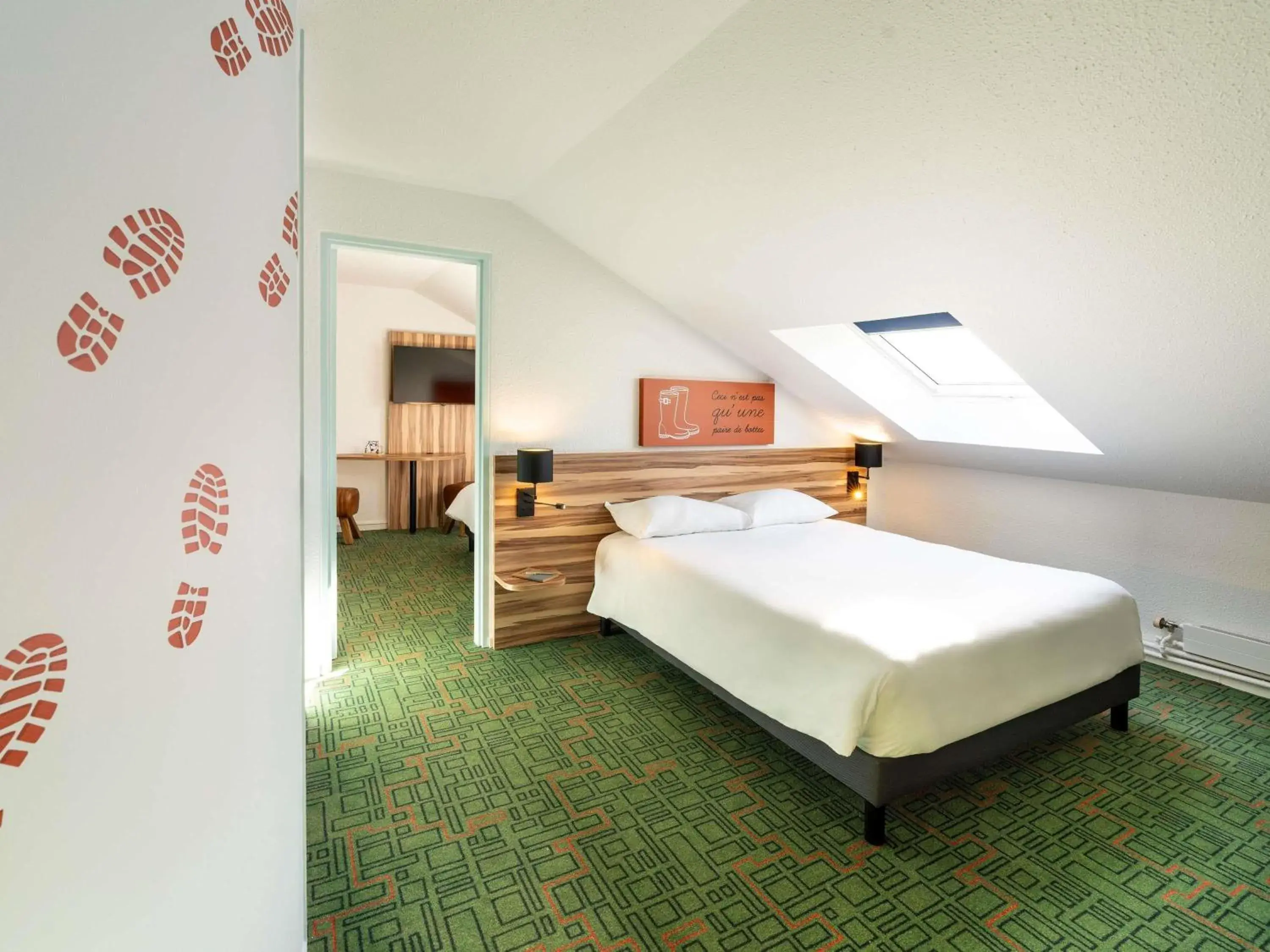 Bedroom, Bed in Ibis Styles Lisieux Normandie Bedroom, Bed in Ibis Styles Lisieux Normandie