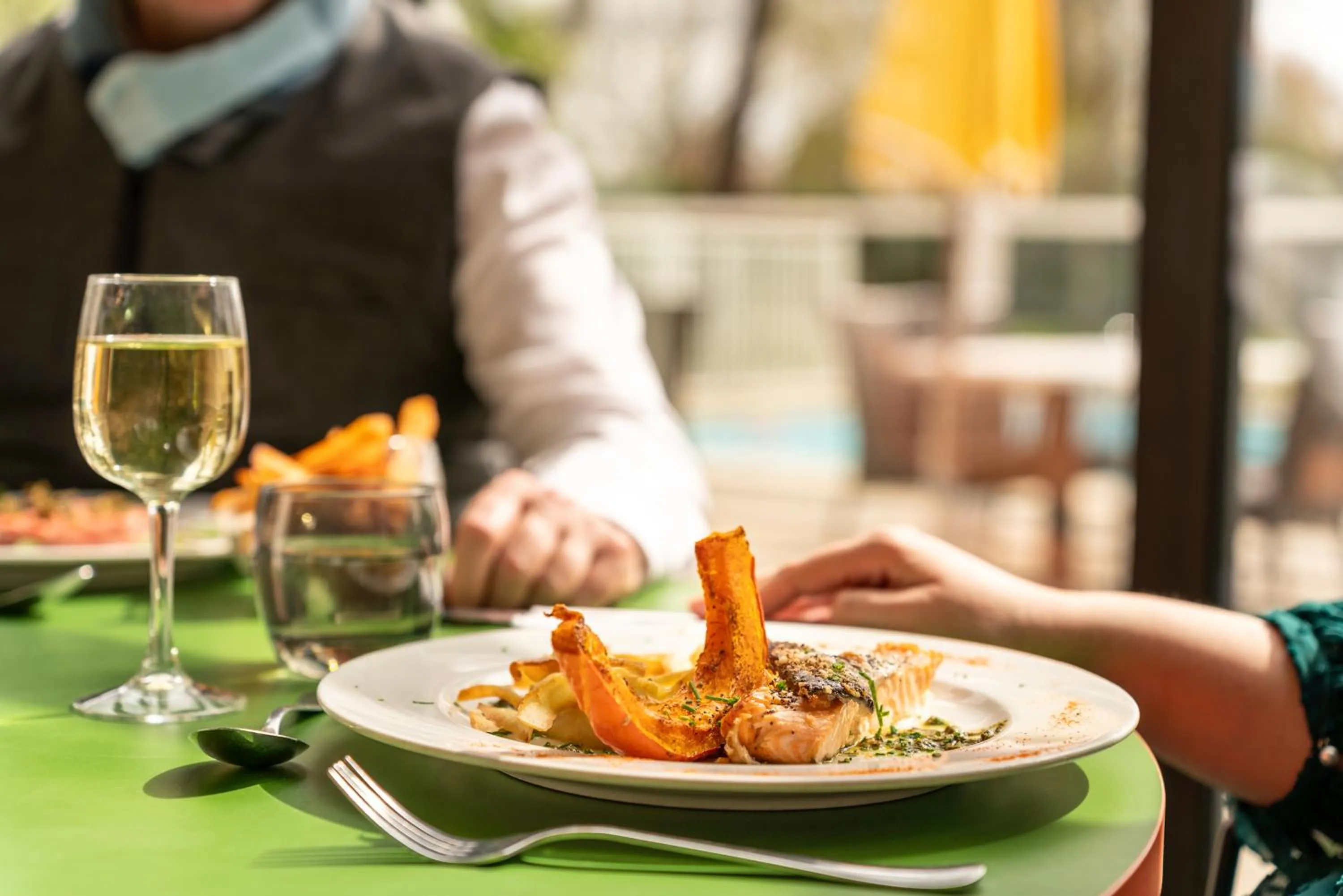 Restaurant/places to eat in Ibis Styles Lisieux Normandie