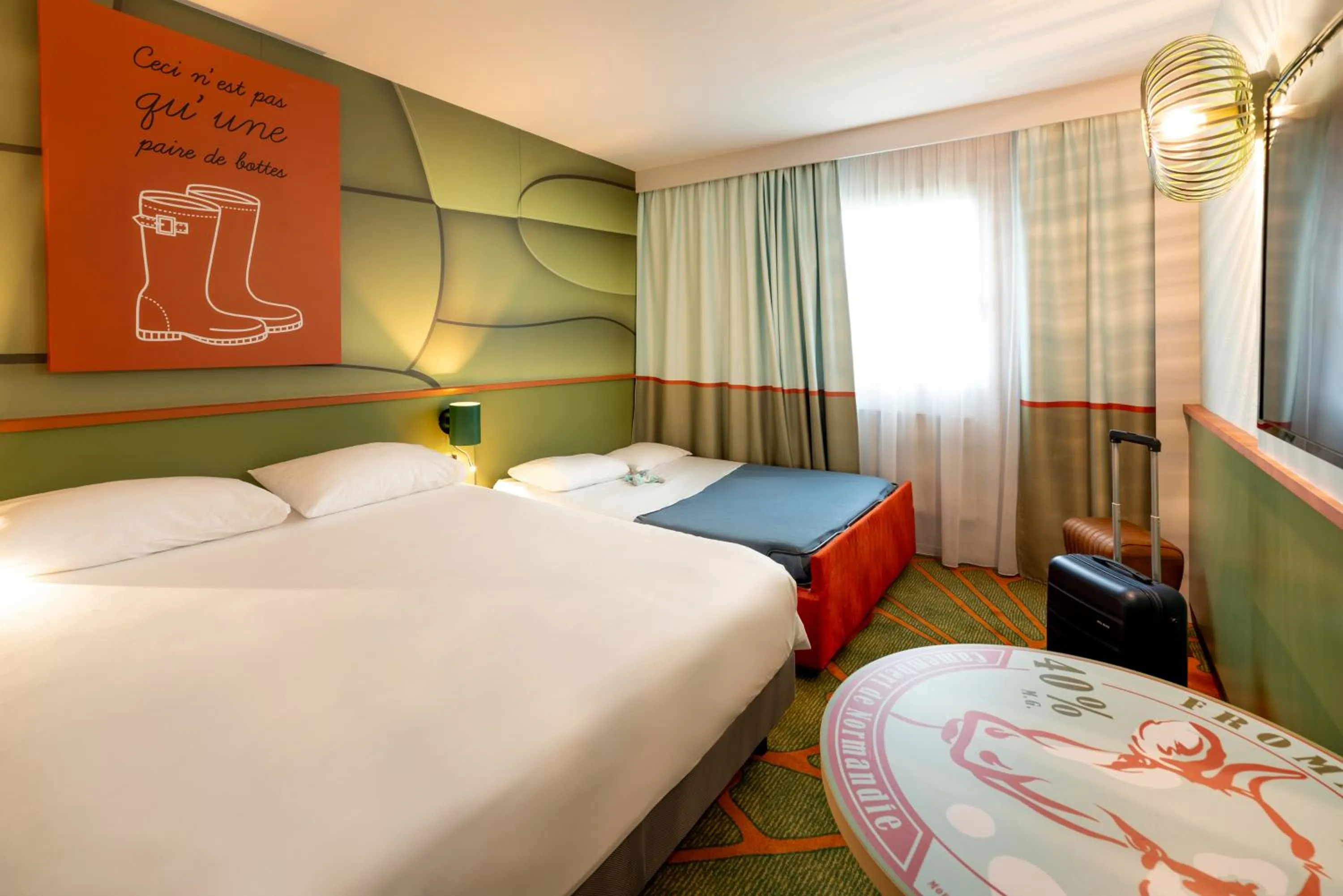 Bed in Ibis Styles Lisieux Normandie