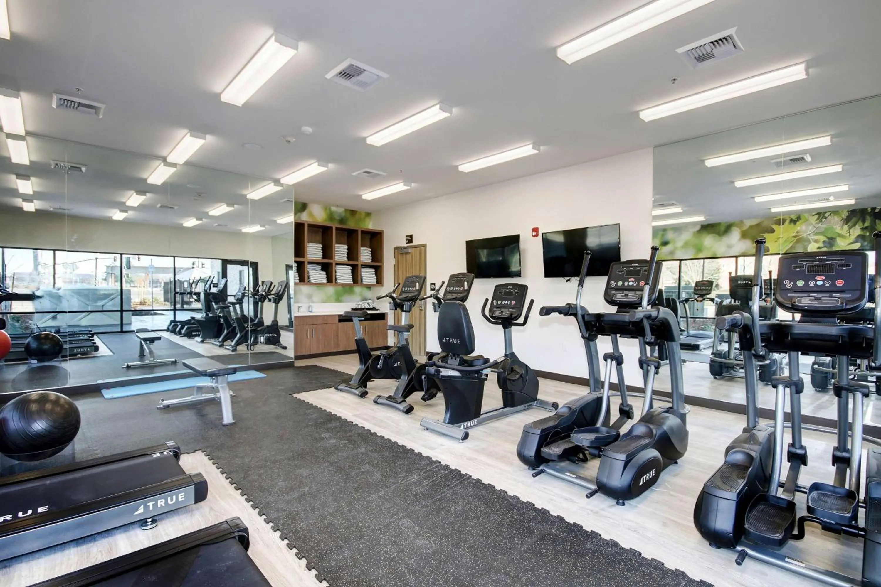 Fitness centre/facilities in Wyndham Garden Sacramento Airport Natomas
